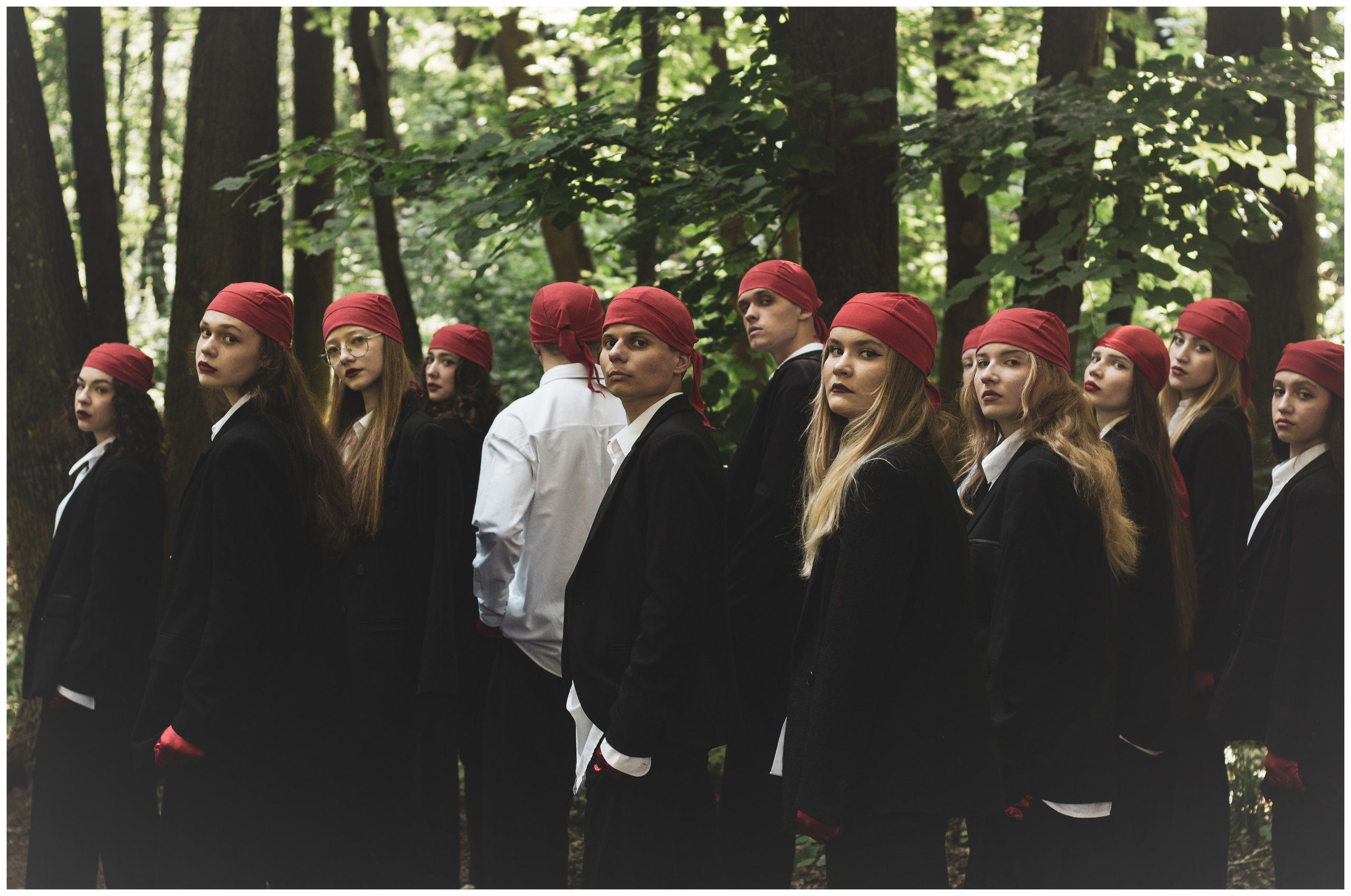 Коллектив TODES. Портретный фотограф в Орле. Готовые фото за 3 дня! Помощь в позировании. Советы по организации