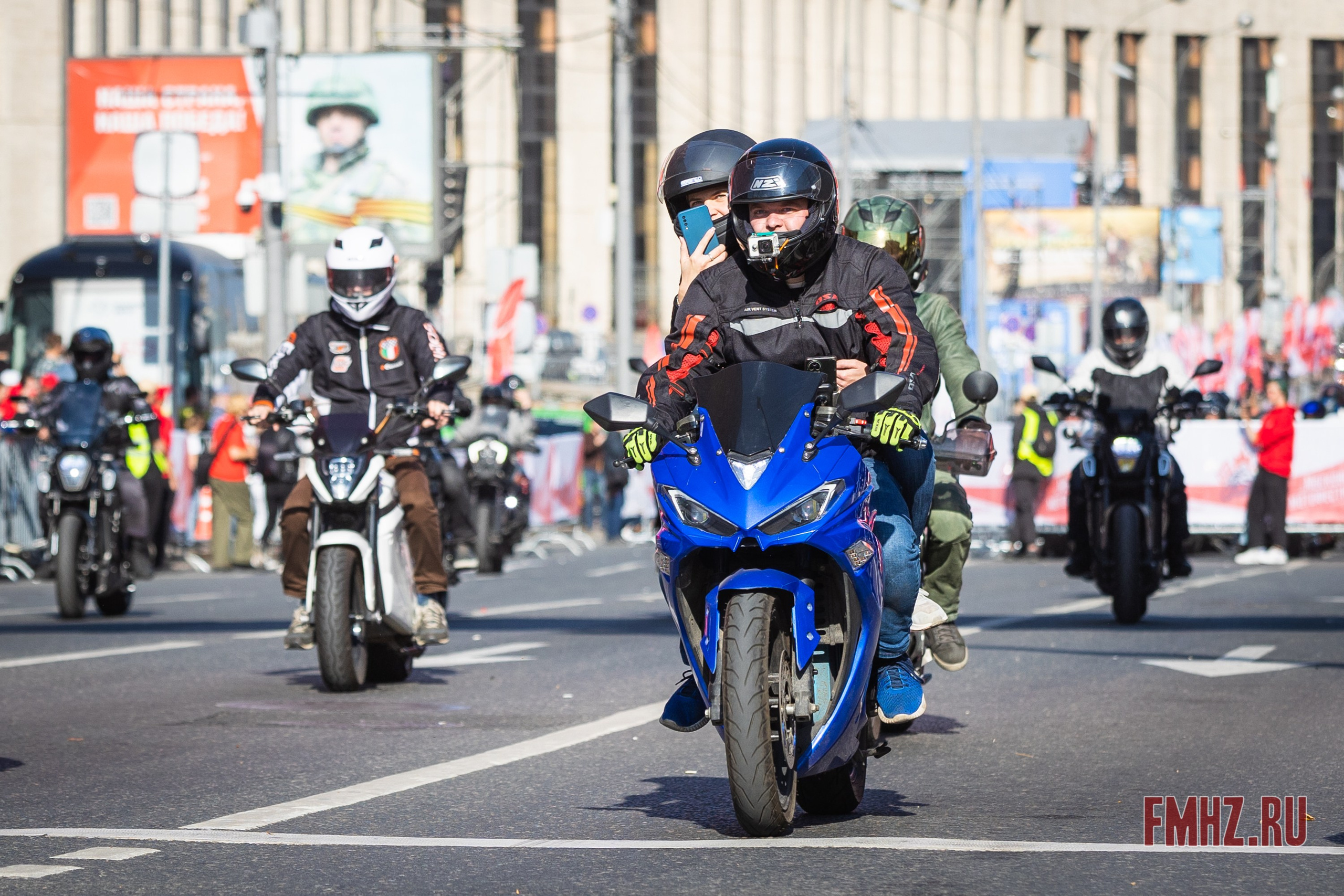 Закрытие Мотосезона 2023 на проспекте Академика Сахарова. Фотограф Владимир Охрименко