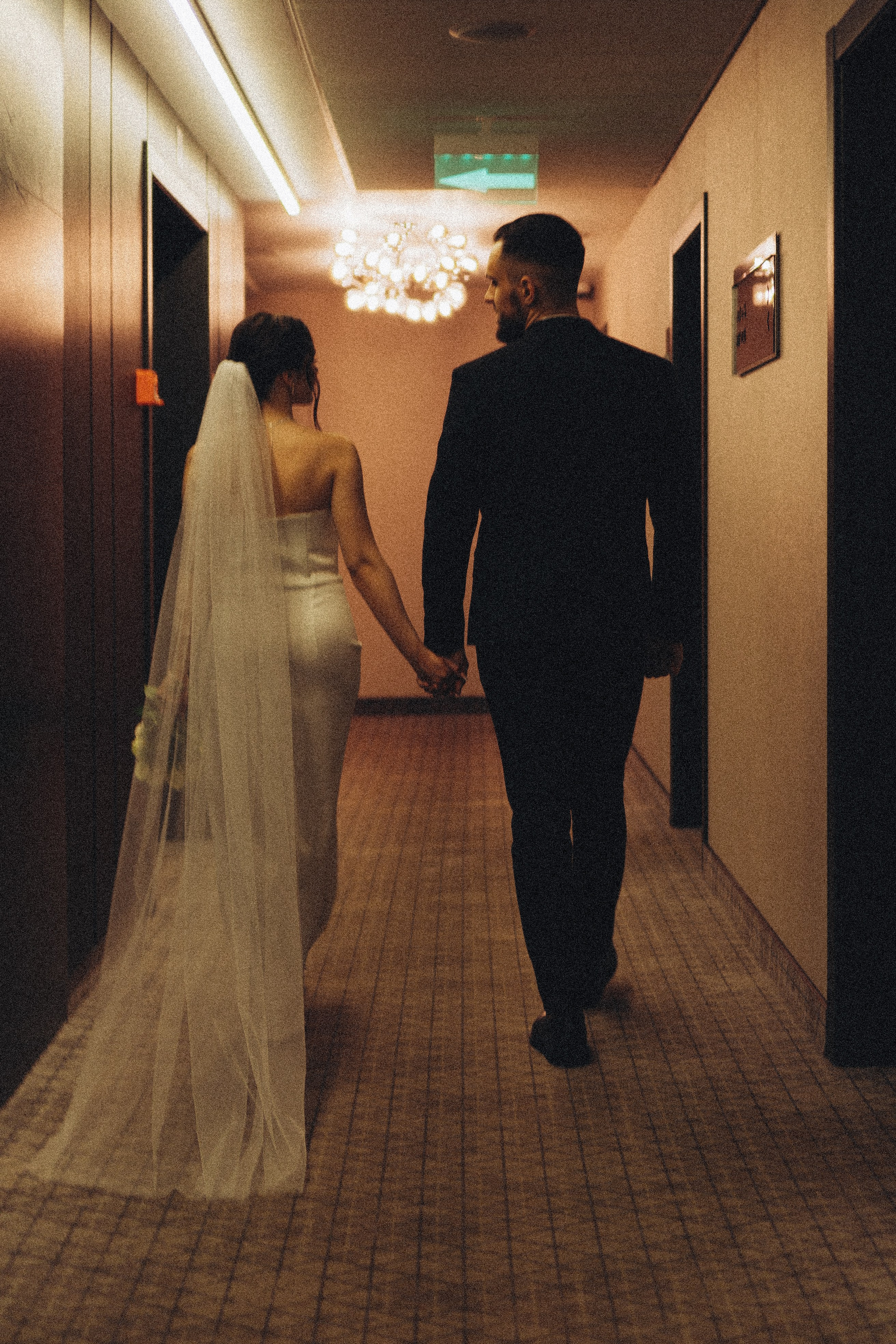 СВАДЕБНАЯ СЬЕМКА СБОРОВ ЖЕНИХА И НЕВЕСТЫ В ОТЕЛЕ И ТАКЖЕ ФОТОСЕССИИЯ В ОТЕЛЕЕ МЕГАПОЛИС БРЯНСК. Профессиональный фотограф, Санкт-Петербург — Виктория Богомолова