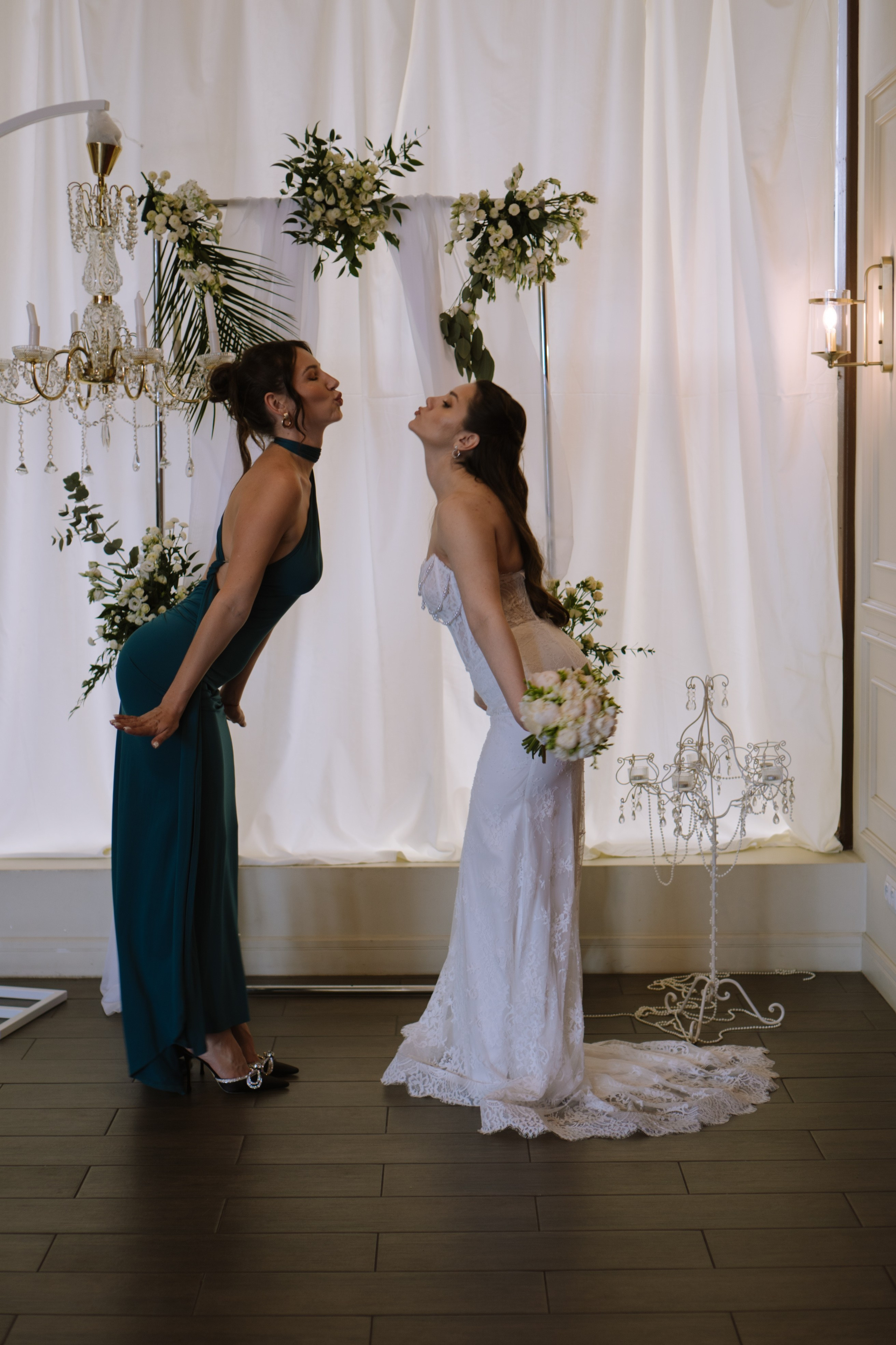 СВАДЕБНЫЙ БАНКЕТ НА ВЛАДИМИРСКОЙ В САНКТ-ПЕТЕРБУРГЕ (КАМЕРНАЯ СВАДЬБА). Профессиональный фотограф, Санкт-Петербург — Виктория Богомолова