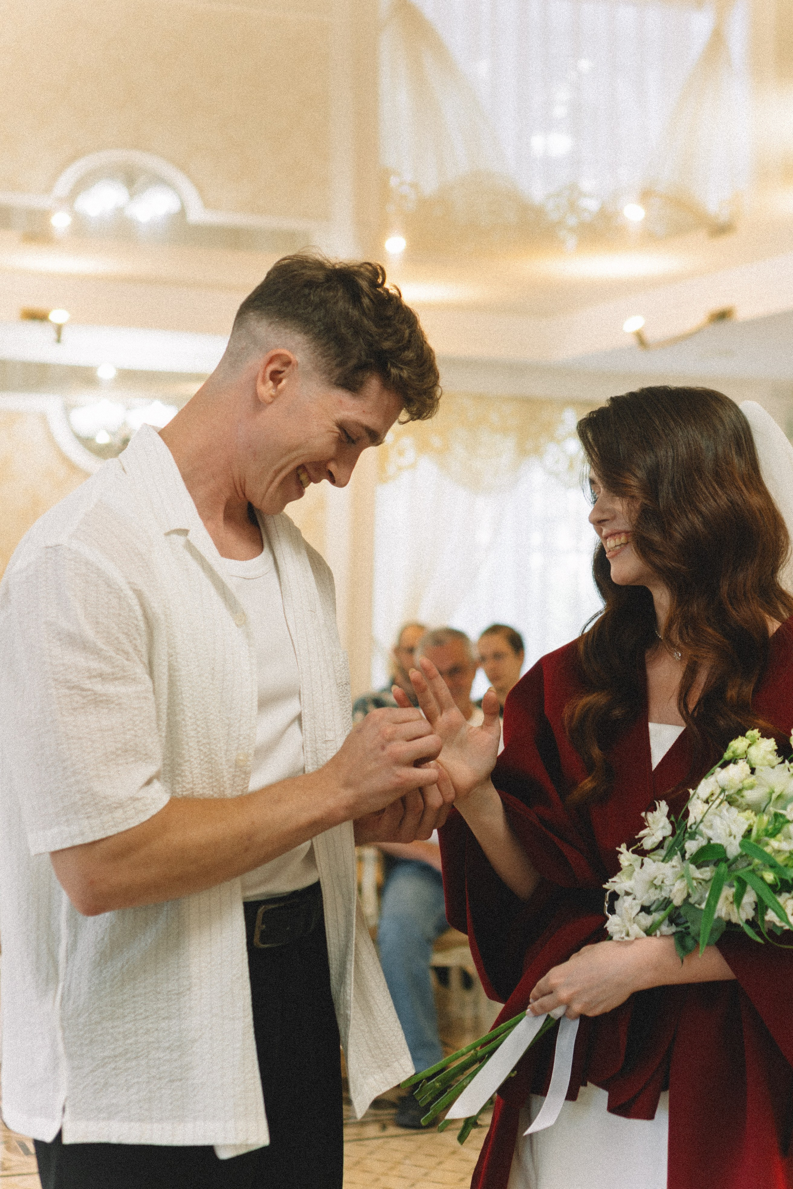 СВАДЕБНАЯ СЬЕМКА В ПЕТЕРГОФЕ И СЬЕМКА РЕПОРТАЖА В ЗАГСЕ ПЕТЕРГОФА. Профессиональный фотограф, Санкт-Петербург — Виктория Богомолова