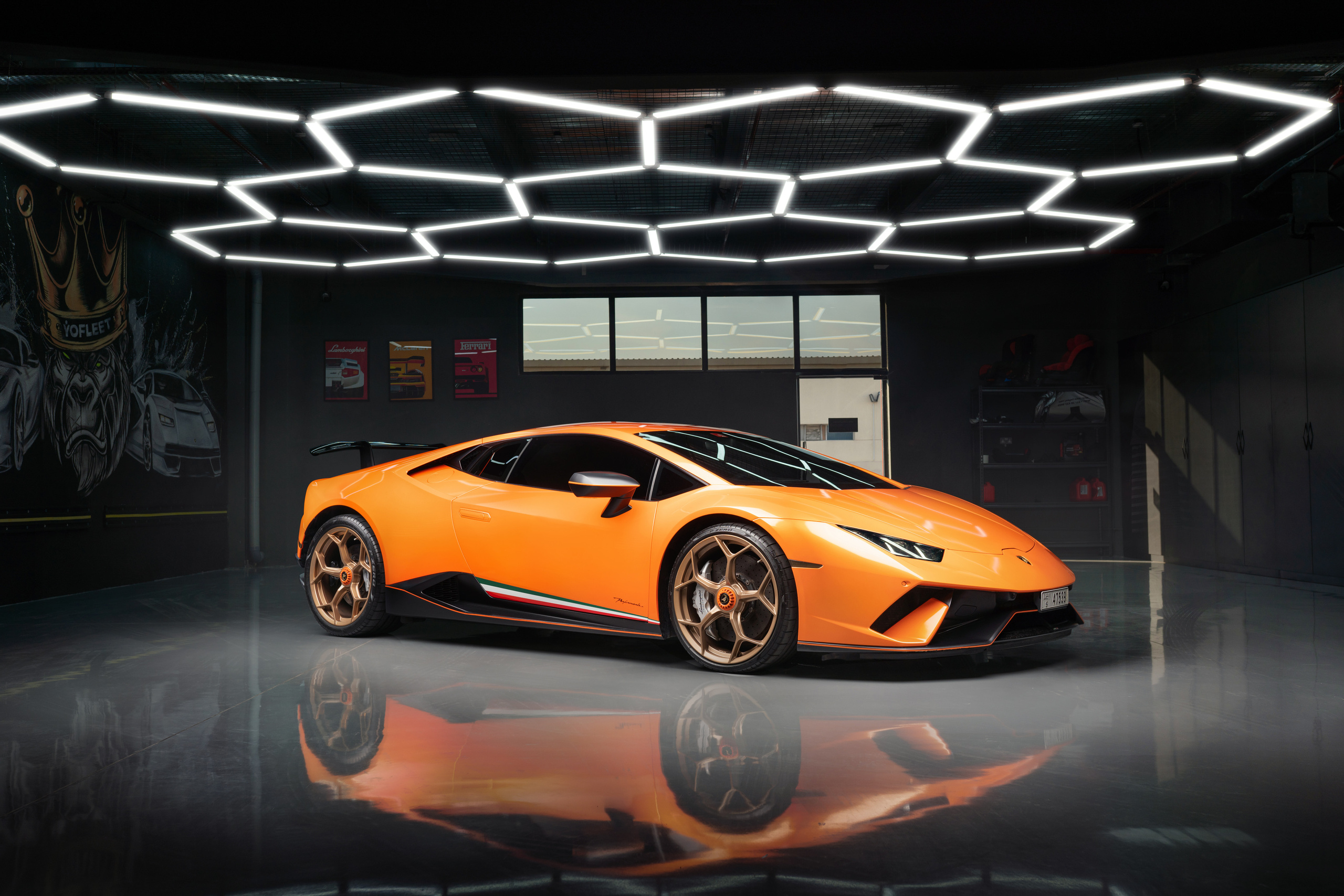 Advertising photographer in Dubai — Maxim Mitrofanov