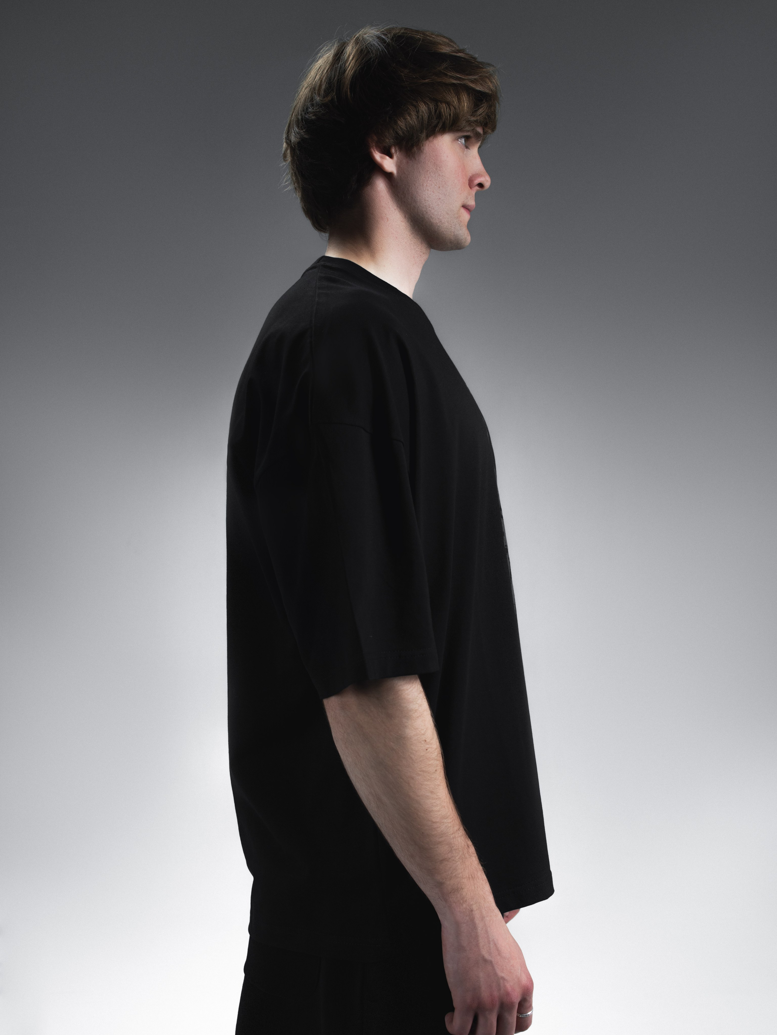 КАТАЛОГ | серый фон. RUNA production — стильные съемки для брендов