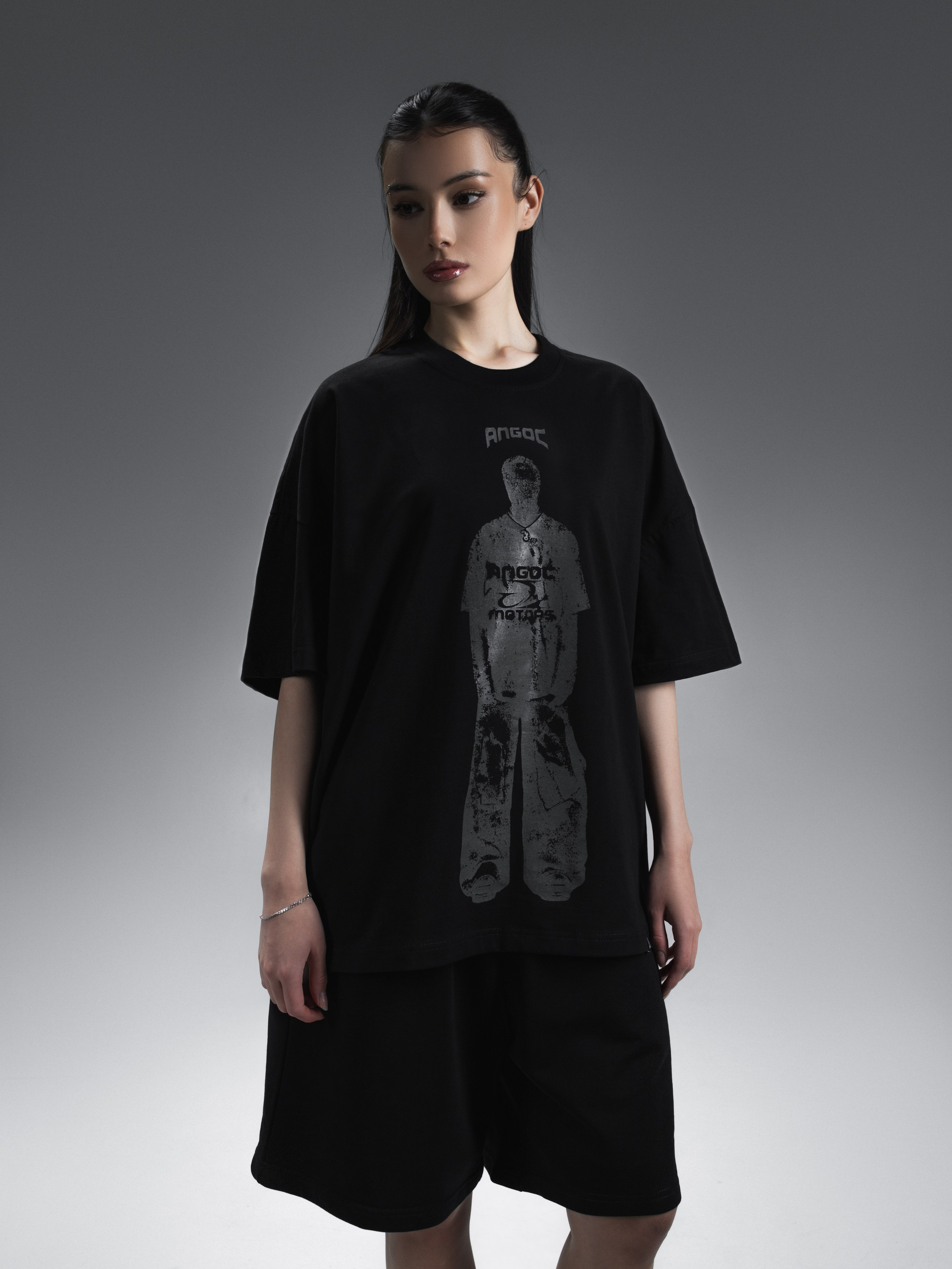 КАТАЛОГ | серый фон. RUNA production — стильные съемки для брендов