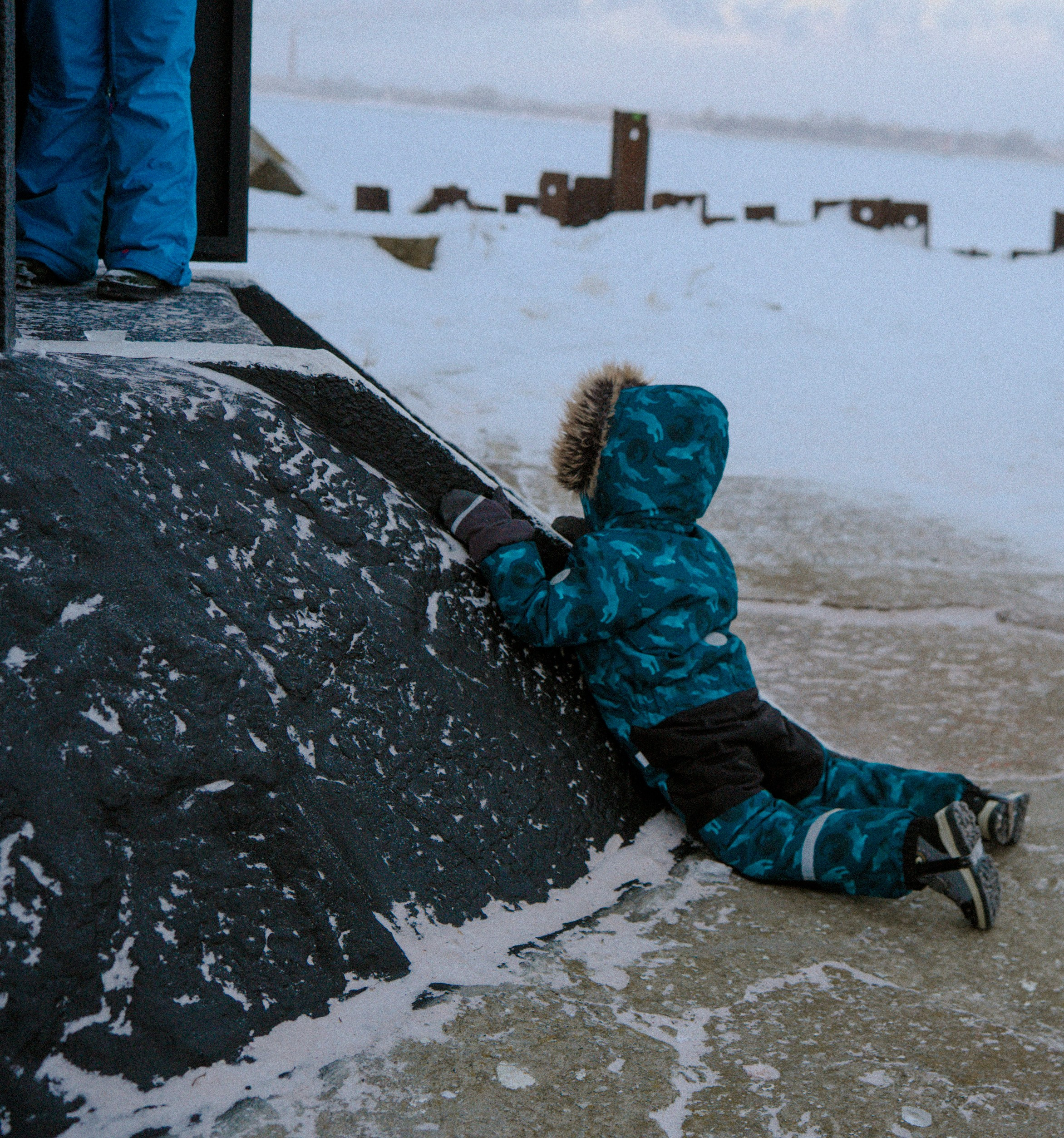 2026. Стрит-фотография, полная абсурда, идиотизма и красоты