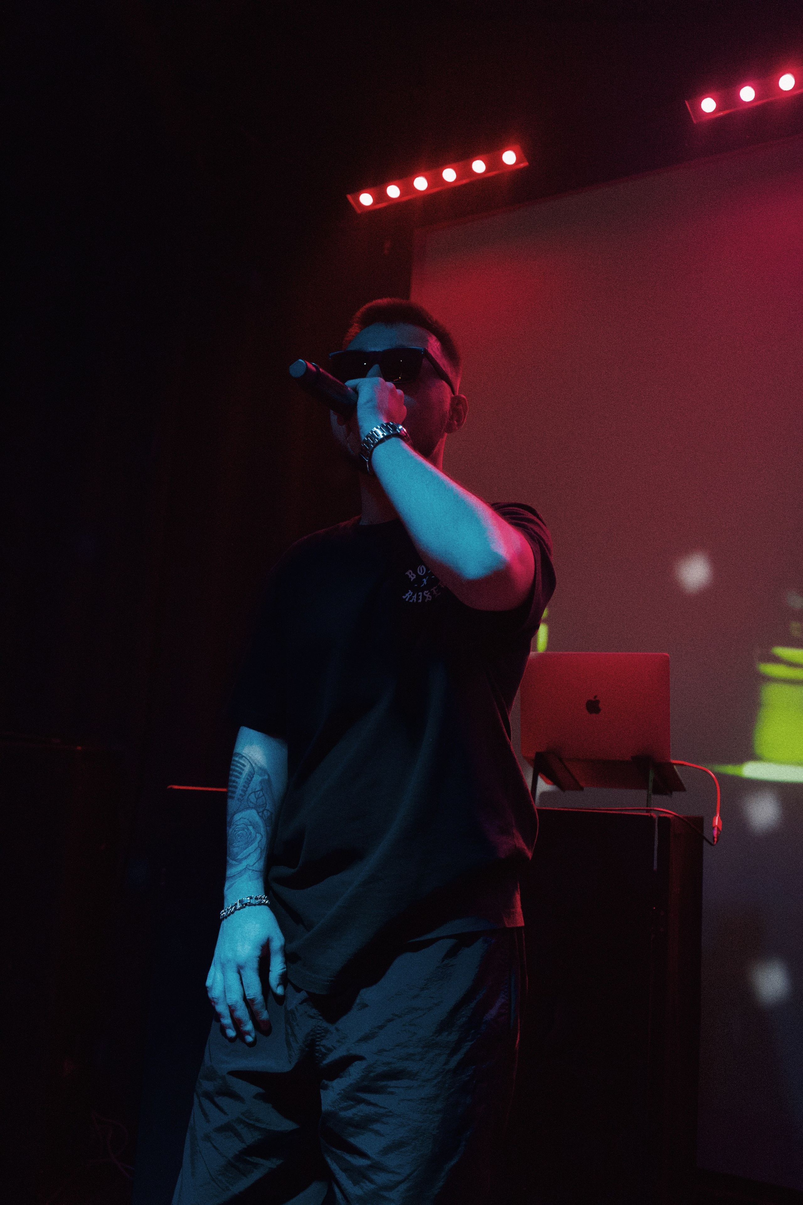 DZHIGAN. NOIZOMAX Художественный фотограф в Дубай