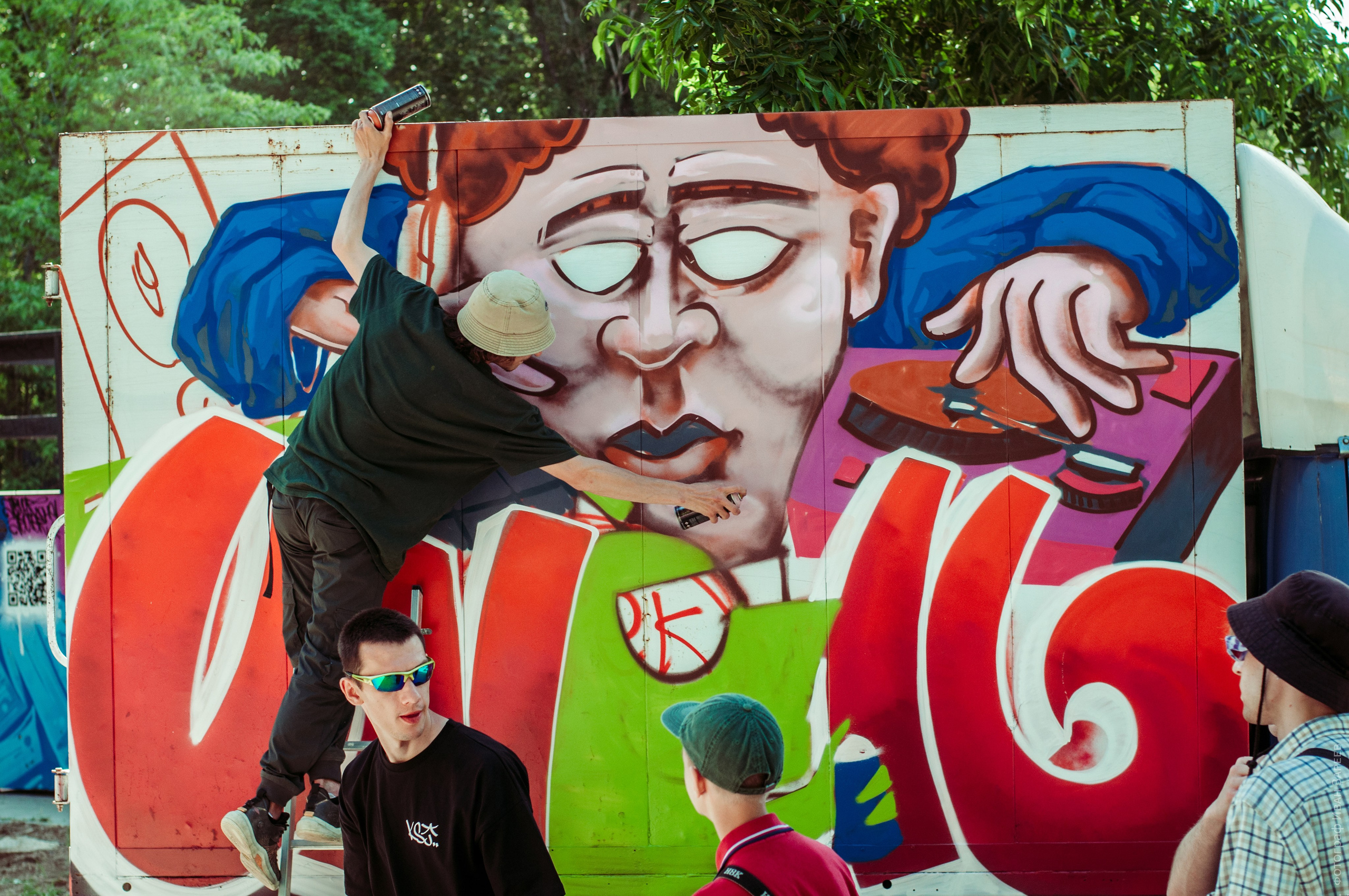 Граффити и брейкинг. Репортажный фотограф в Симферополе Зареев Иван