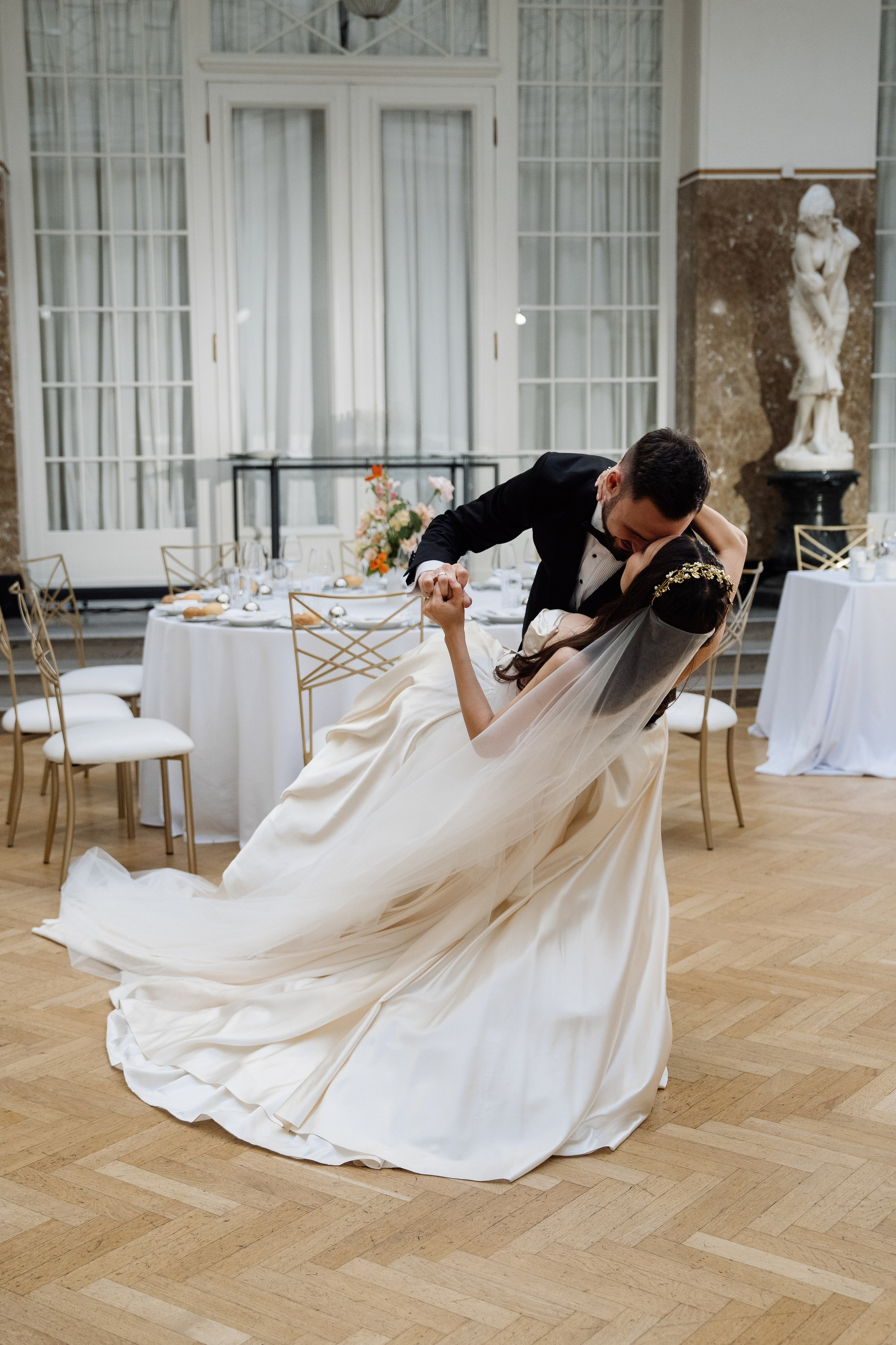 Свадьба в астории. Свадебный фотограф организатор в Санкт-Петербурге Ассоль Опарина