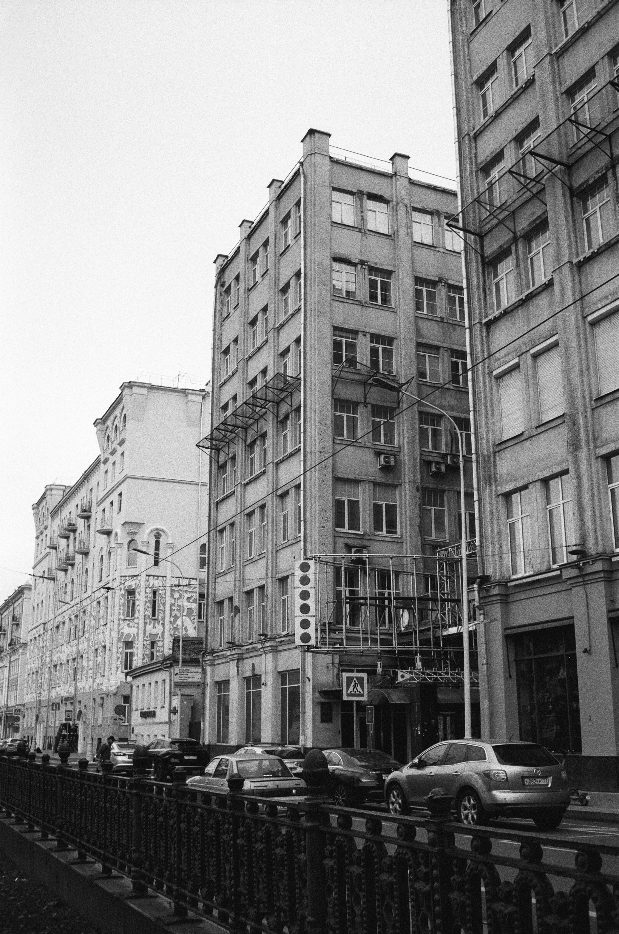 Чистые пруды, Покровка, Потаповский переулок / Ricoh FF-1