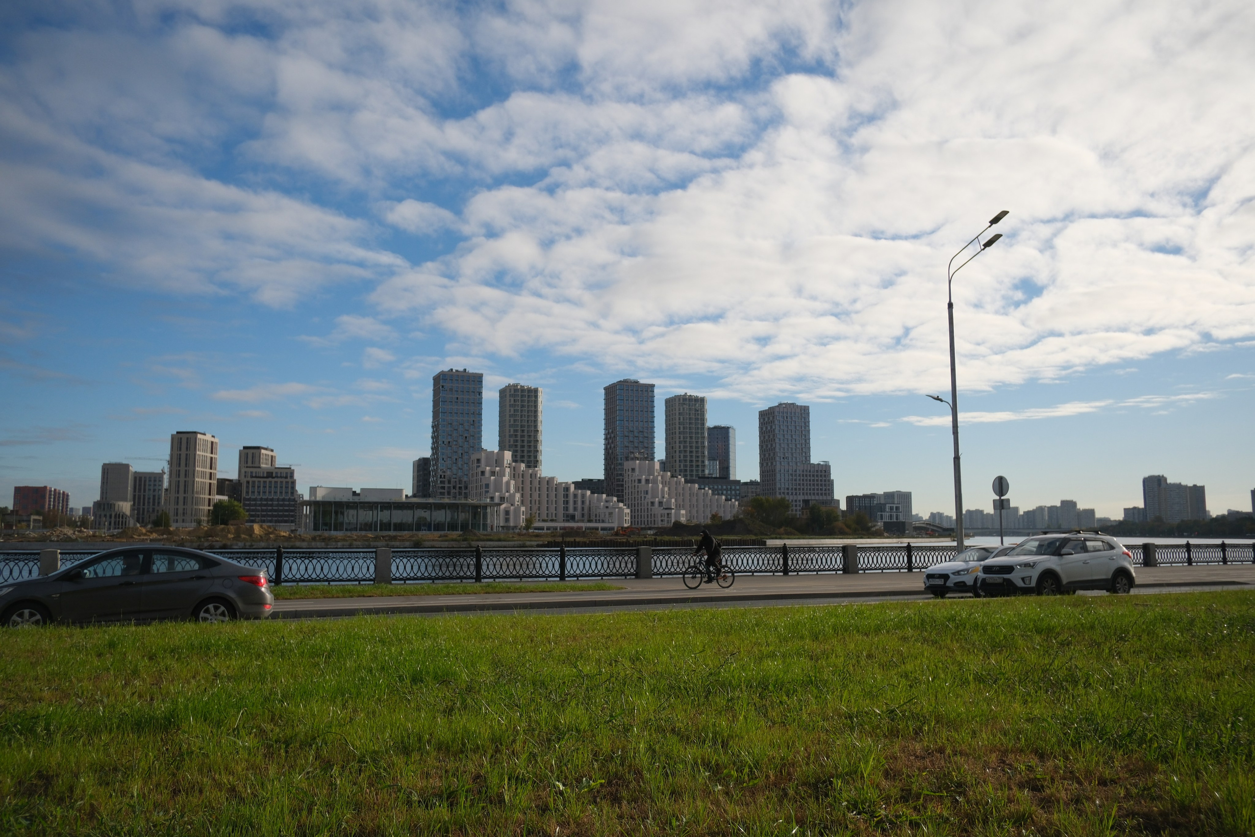 Улица, люди, жизнь…