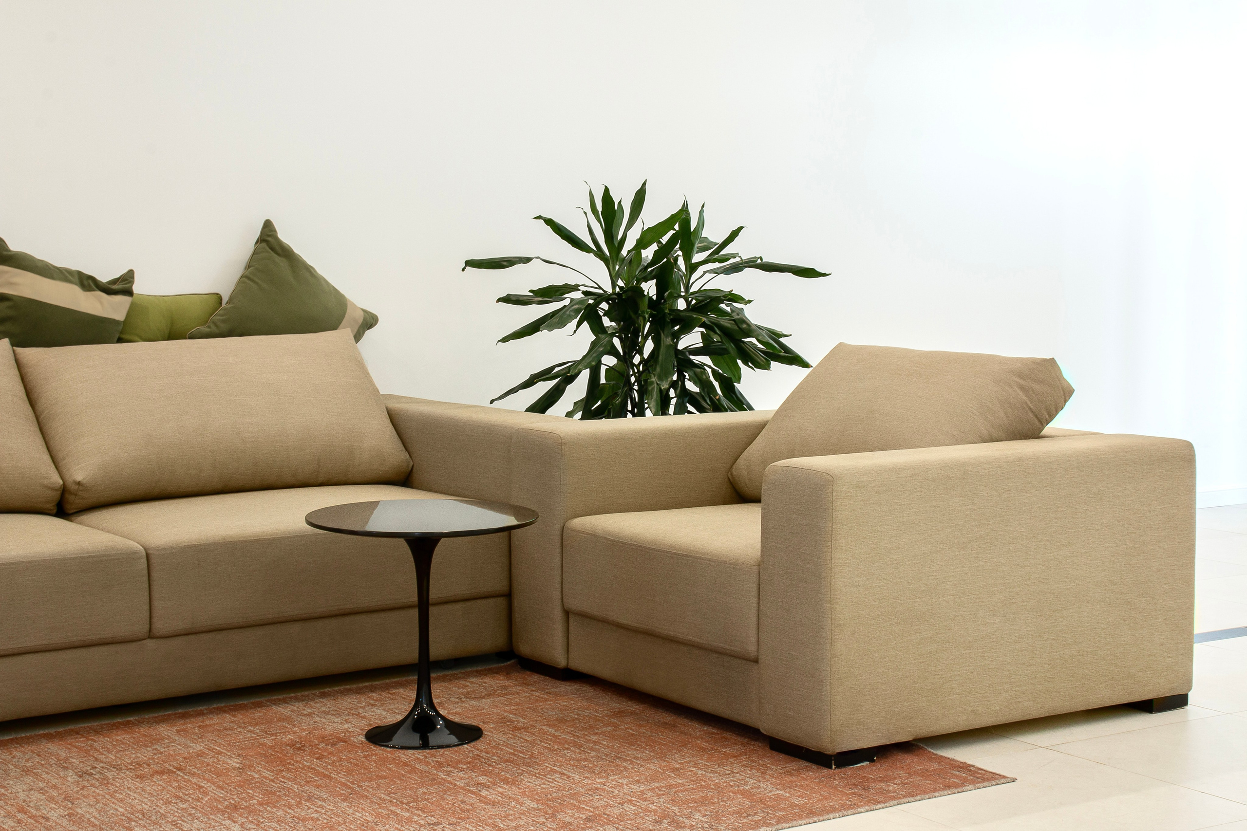 Офис кинопродакшена «StarMedia». Лисенкова Алиса — Фотограф, видеомейкер. Москва