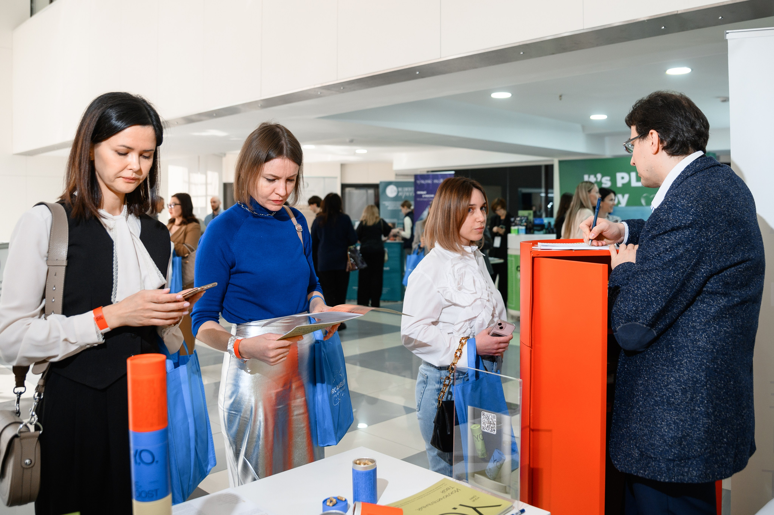 СТЕНДЫ. PRO-AGELESS