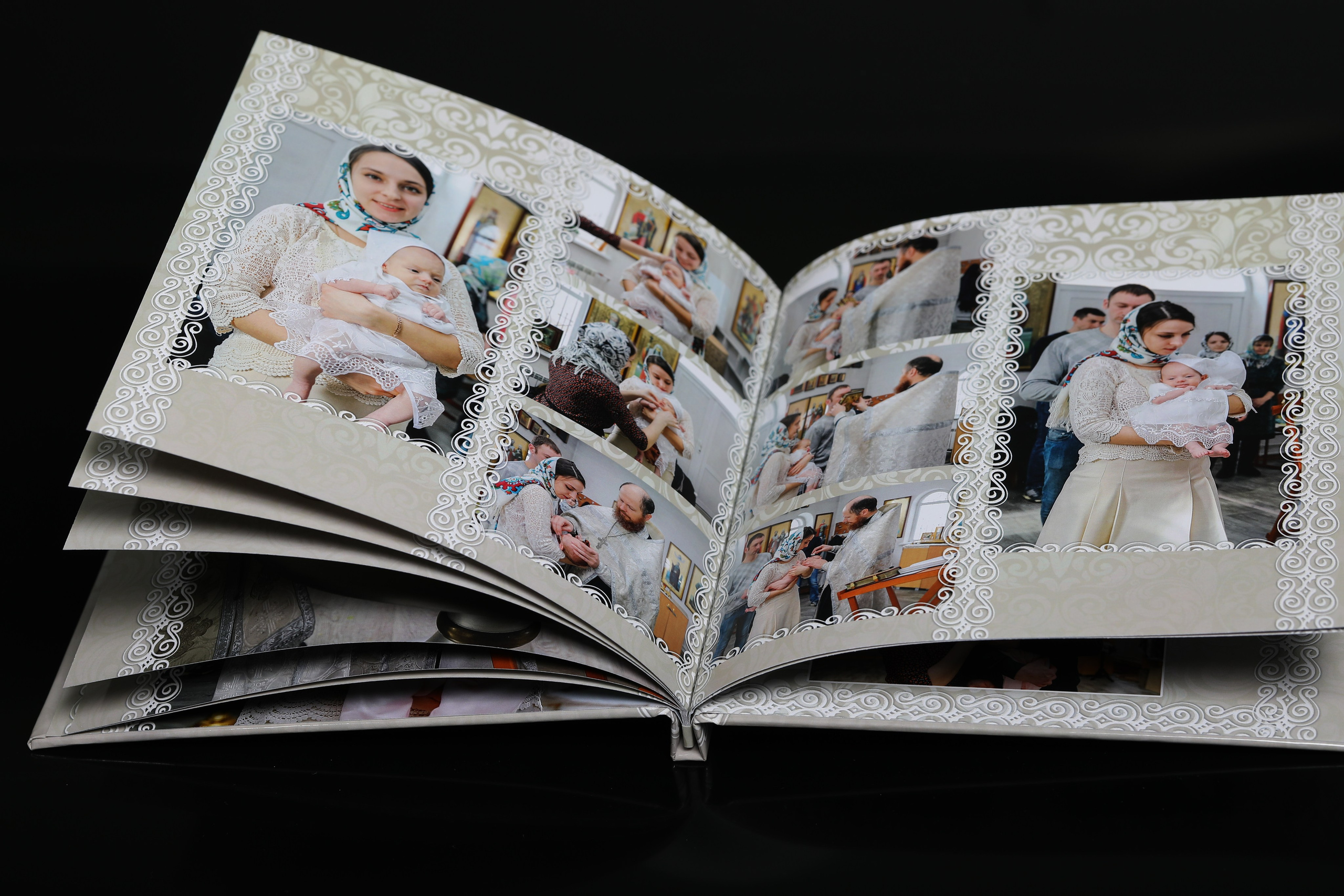 Шаблон фотокниги крестины, крещение, выписка из роддома, семейные истории. medlori fotobook Выпускные альбомы в Липецке, с новым годом, я родилась, юбилей, фотокниги, шаблоны печатная продукция, мама папа я - дружная семья