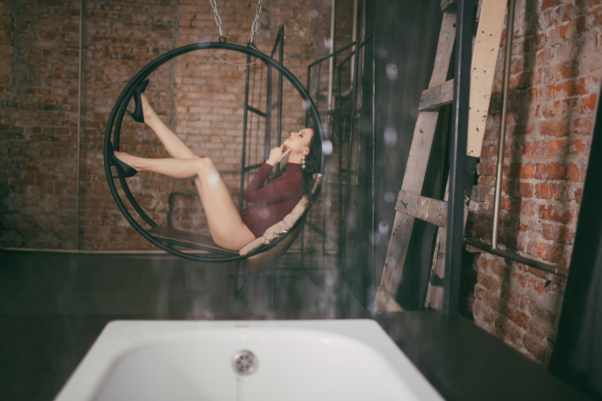 Когда мы обращаемся к свету, мы замечаем, что сами вce чаще излучаем свет. Фотограф Сочи, Екатеринбург, Евгения Ефимова