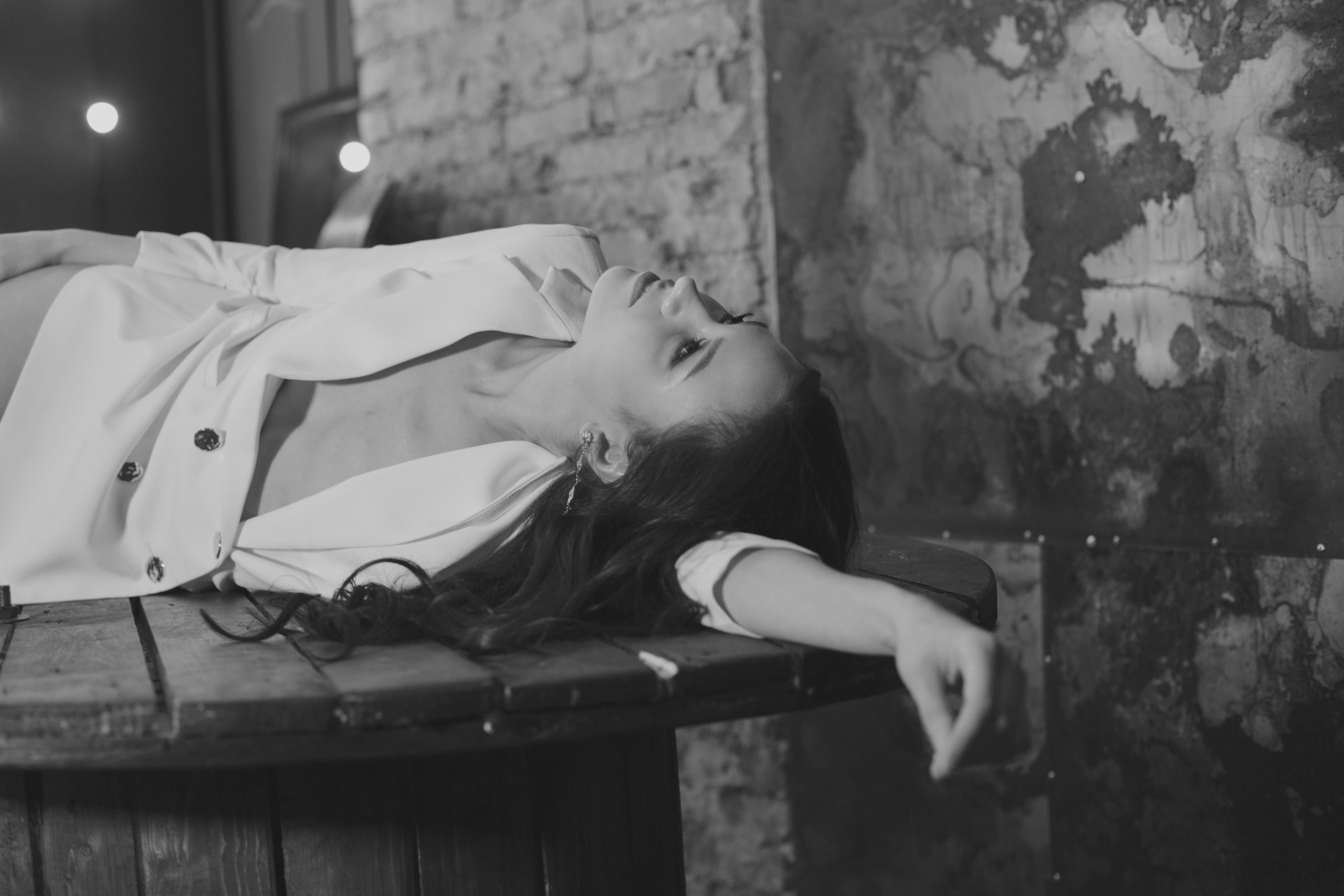 Когда мы обращаемся к свету, мы замечаем, что сами вce чаще излучаем свет. Фотограф Сочи, Екатеринбург, Евгения Ефимова