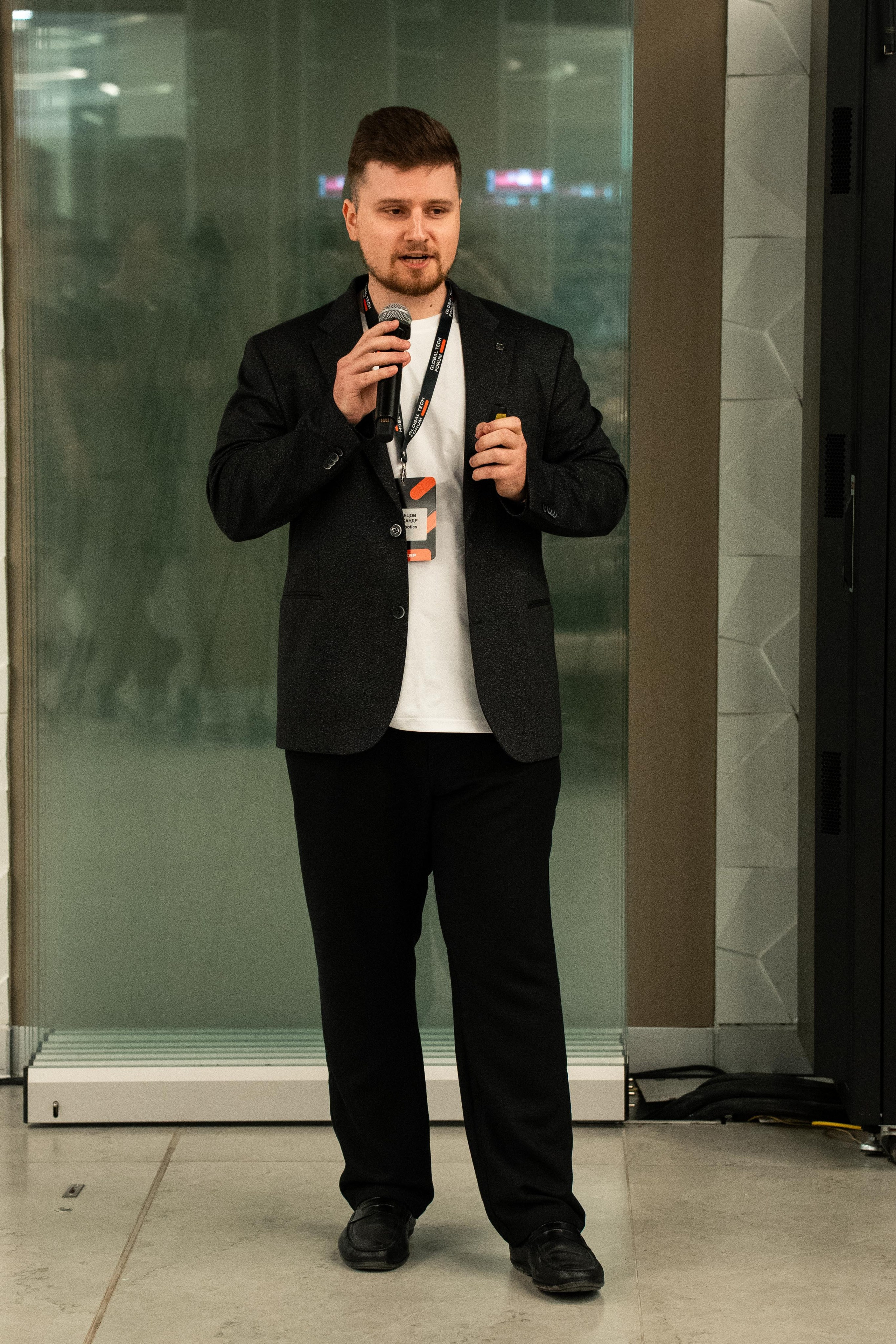 Global Tech Forum 27.03.2026. Коммерческий и художественный фотограф и видеограф в Москве Арсений Тургенев