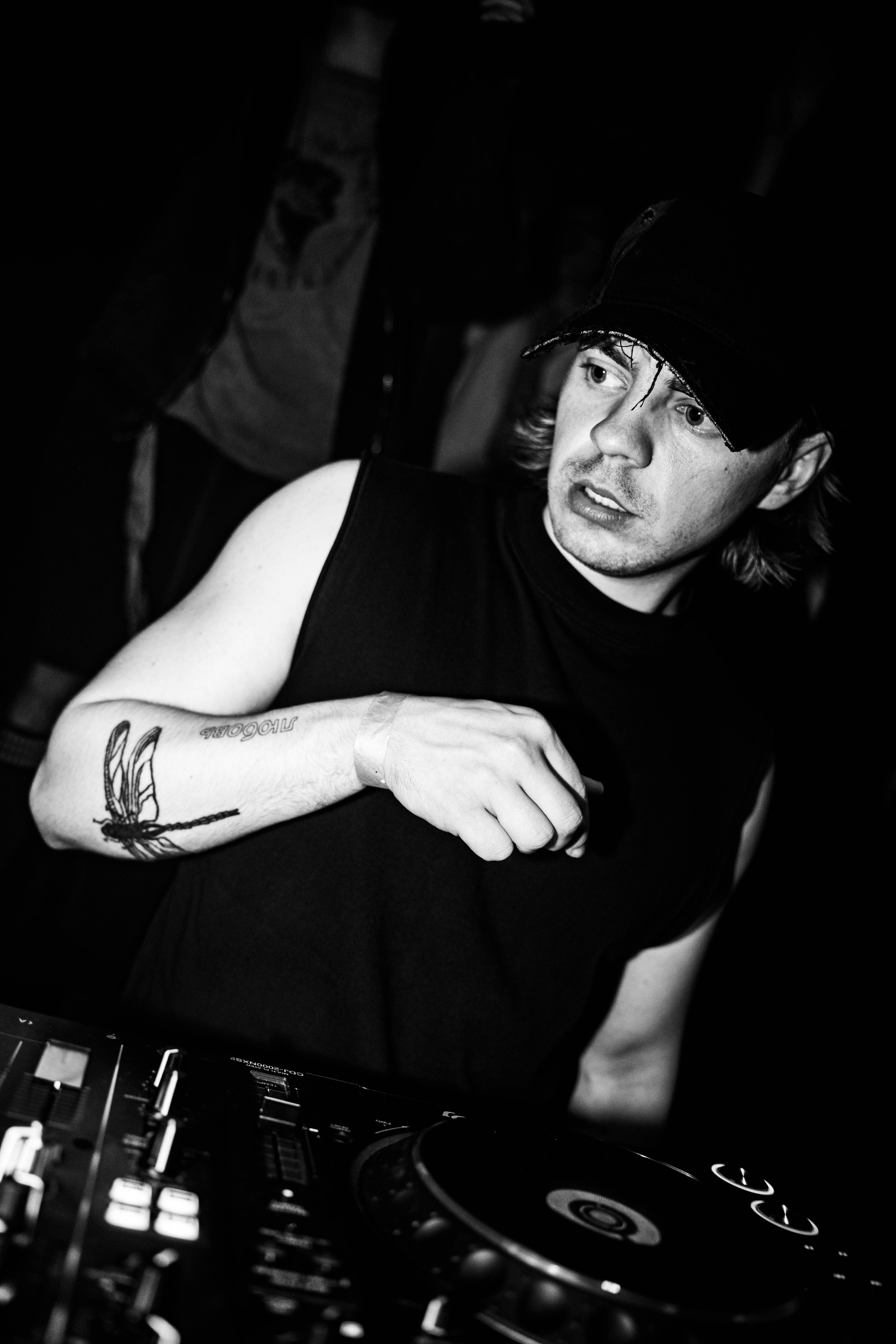 ПАНКУША & FRIENDS 24.07.2026. Коммерческий и художественный фотограф и видеограф в Москве Арсений Тургенев