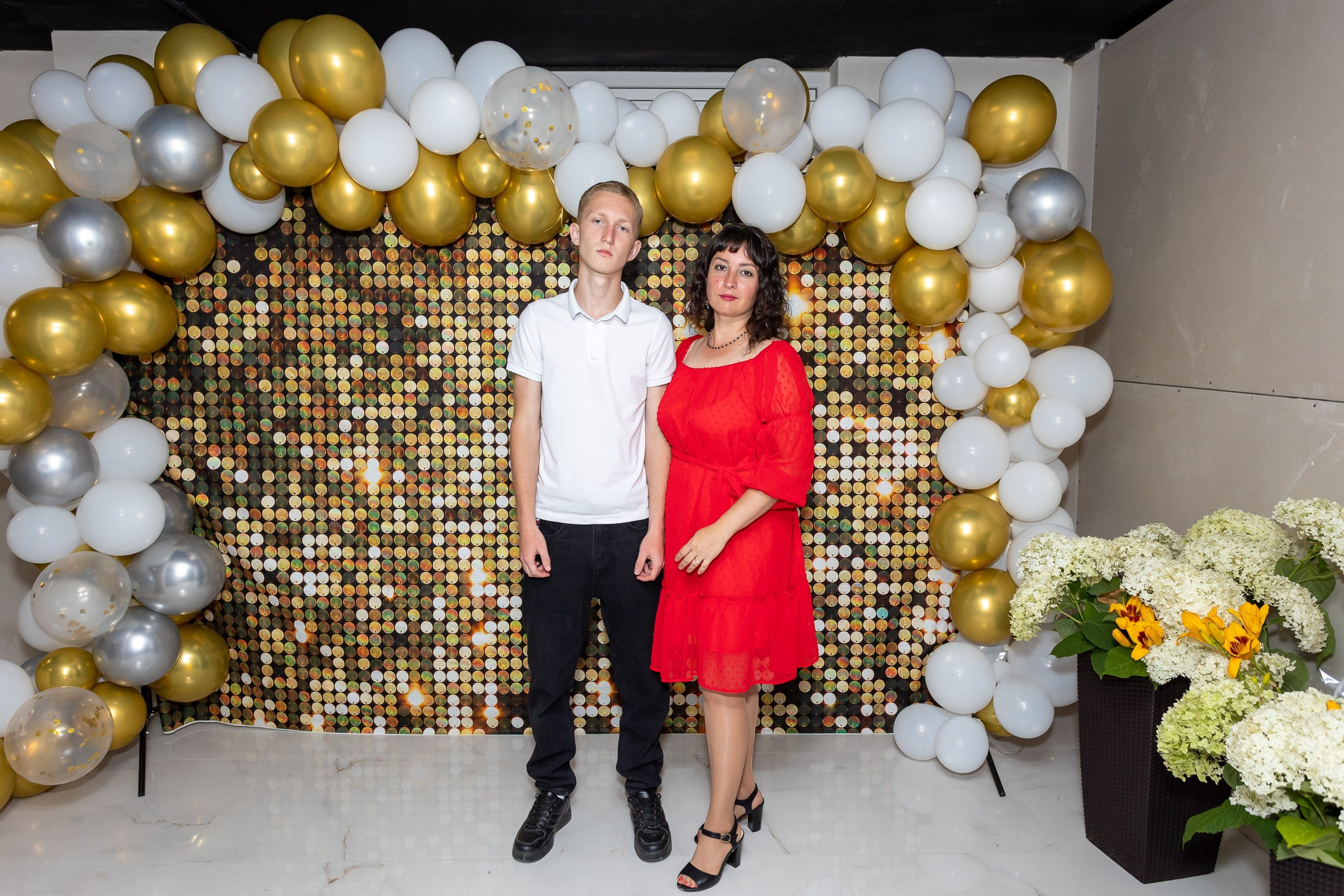 Вручение аттестата и выпускной вечер. Выпускные альбомы Майкоп, Краснодар Елена Золотарева