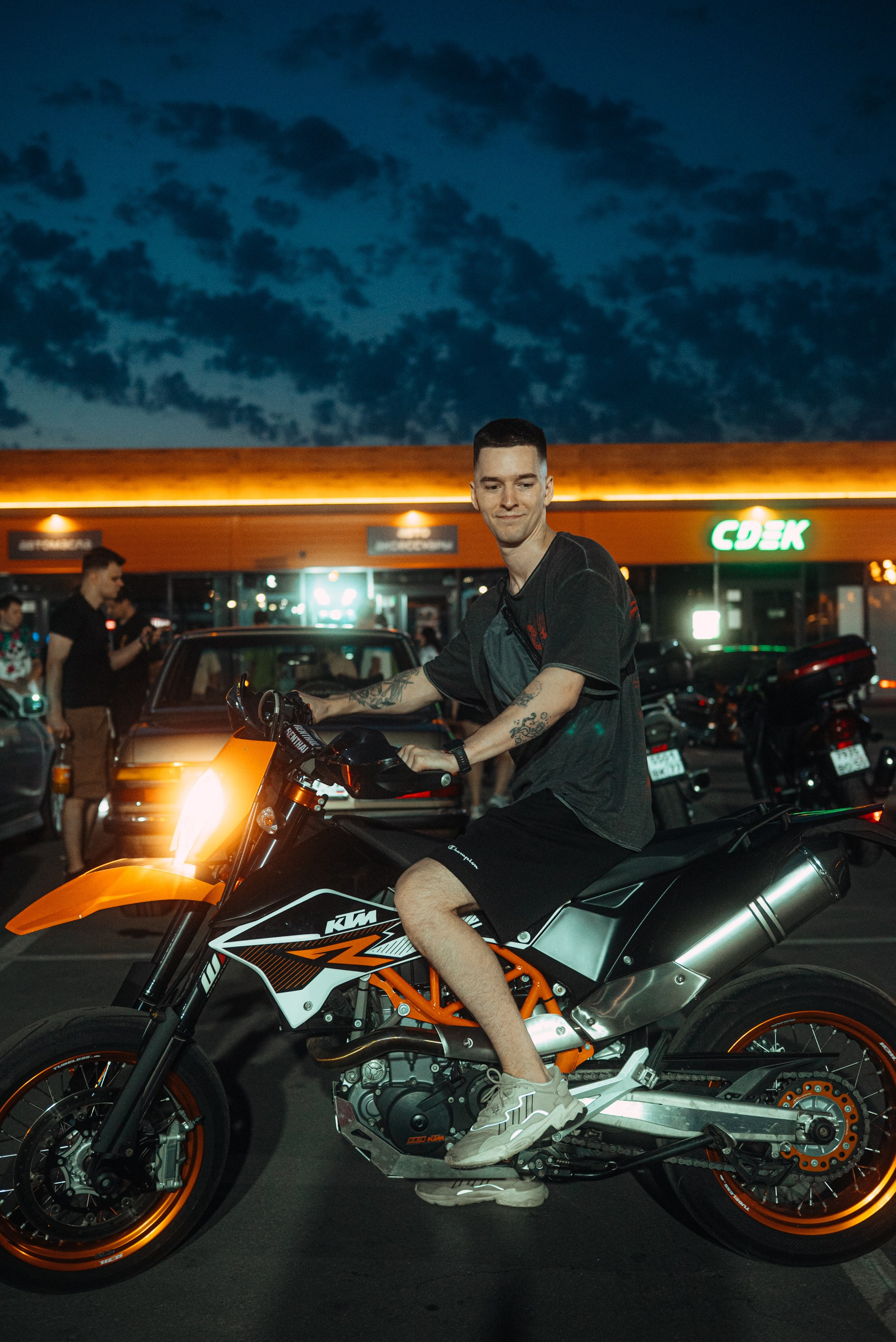 Downfly 9 июля 2025. DeLorein