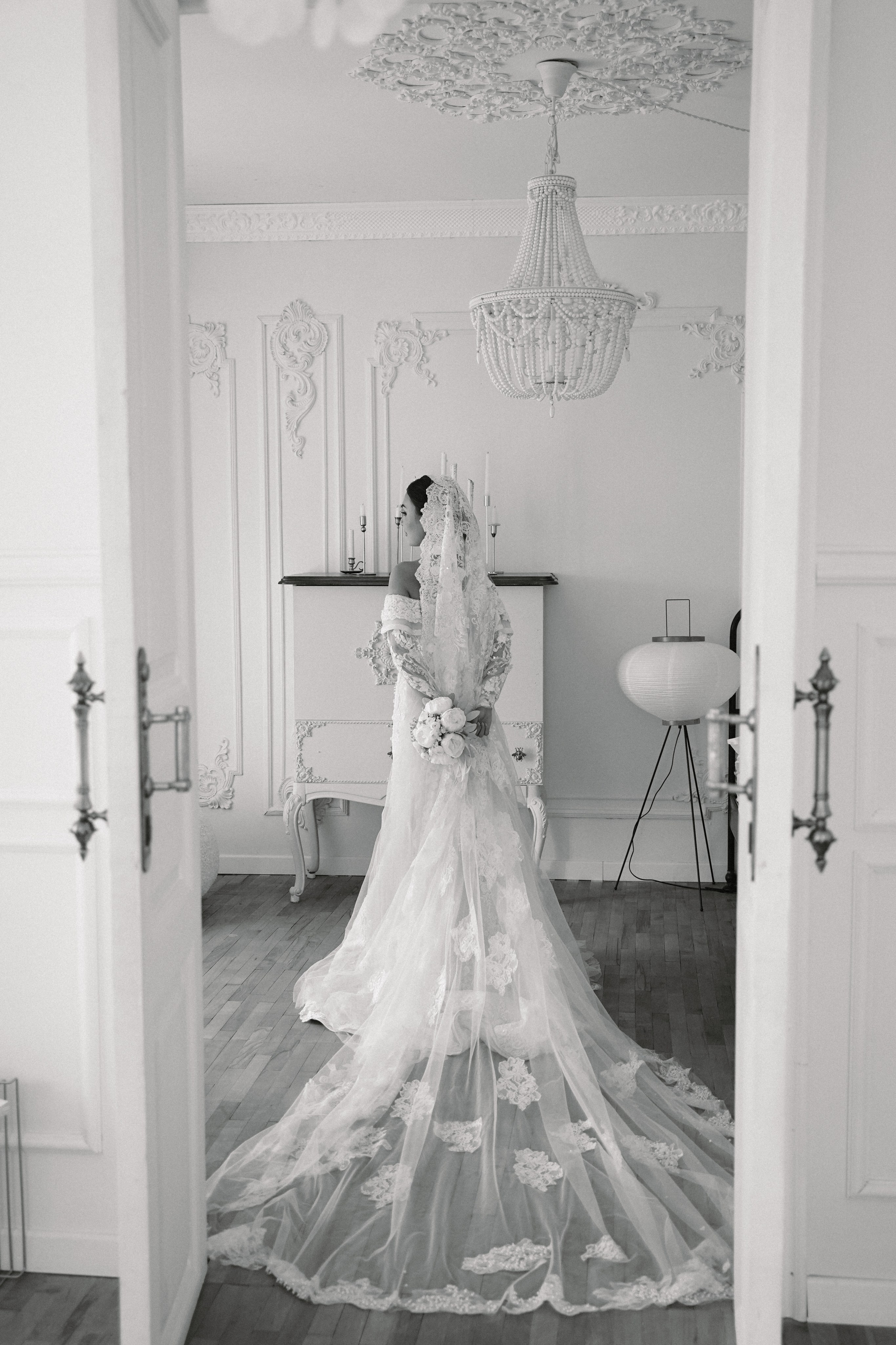 Жаслан и Арина. Фото и видео для вас в Астрахани!