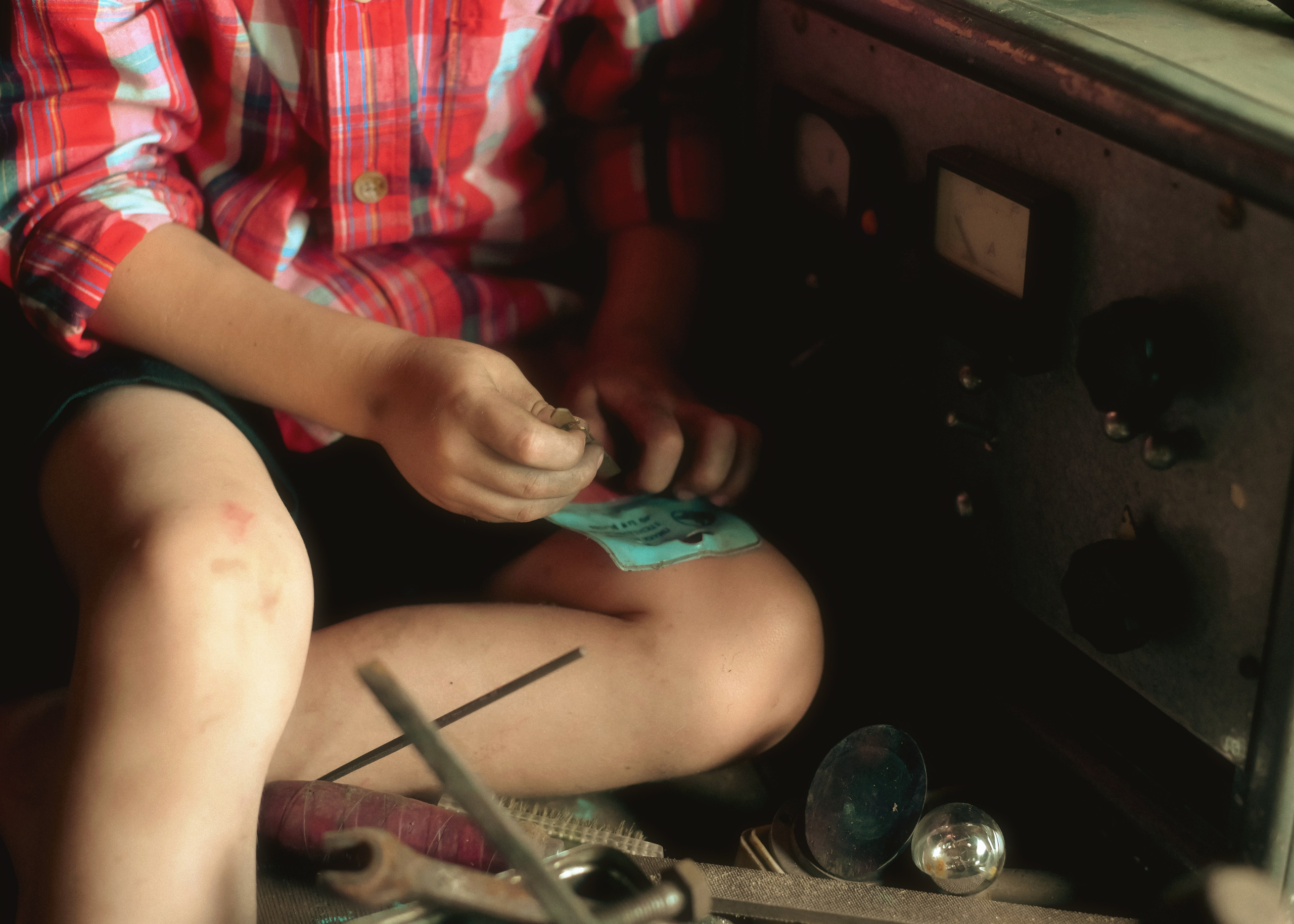 В дедушкиной мастерской. Фотограф Альбина Вакунова