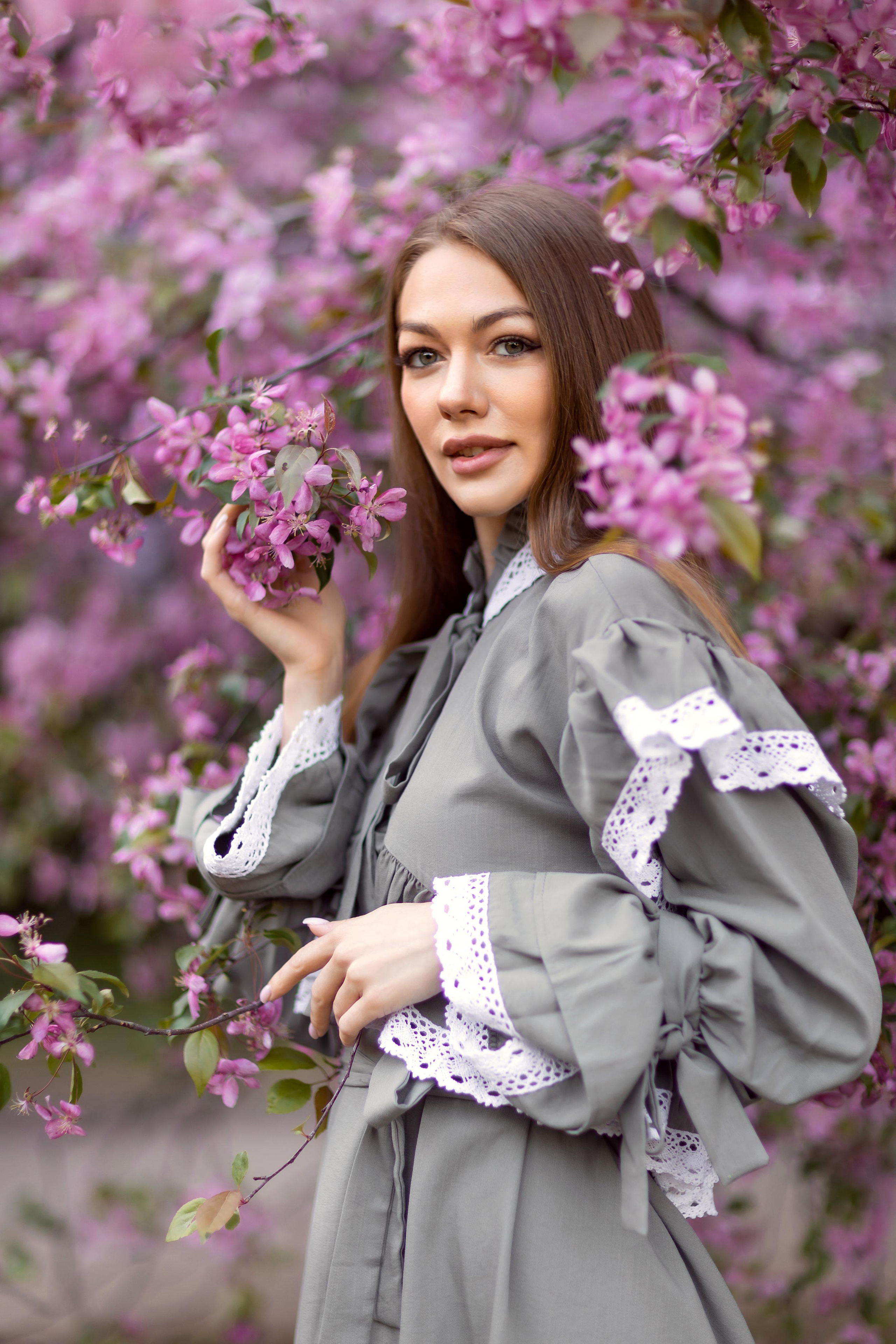 Весенние фотосессии в цветении. Семейный фотограф Надя Мелисова, фотограф беременности, Москва