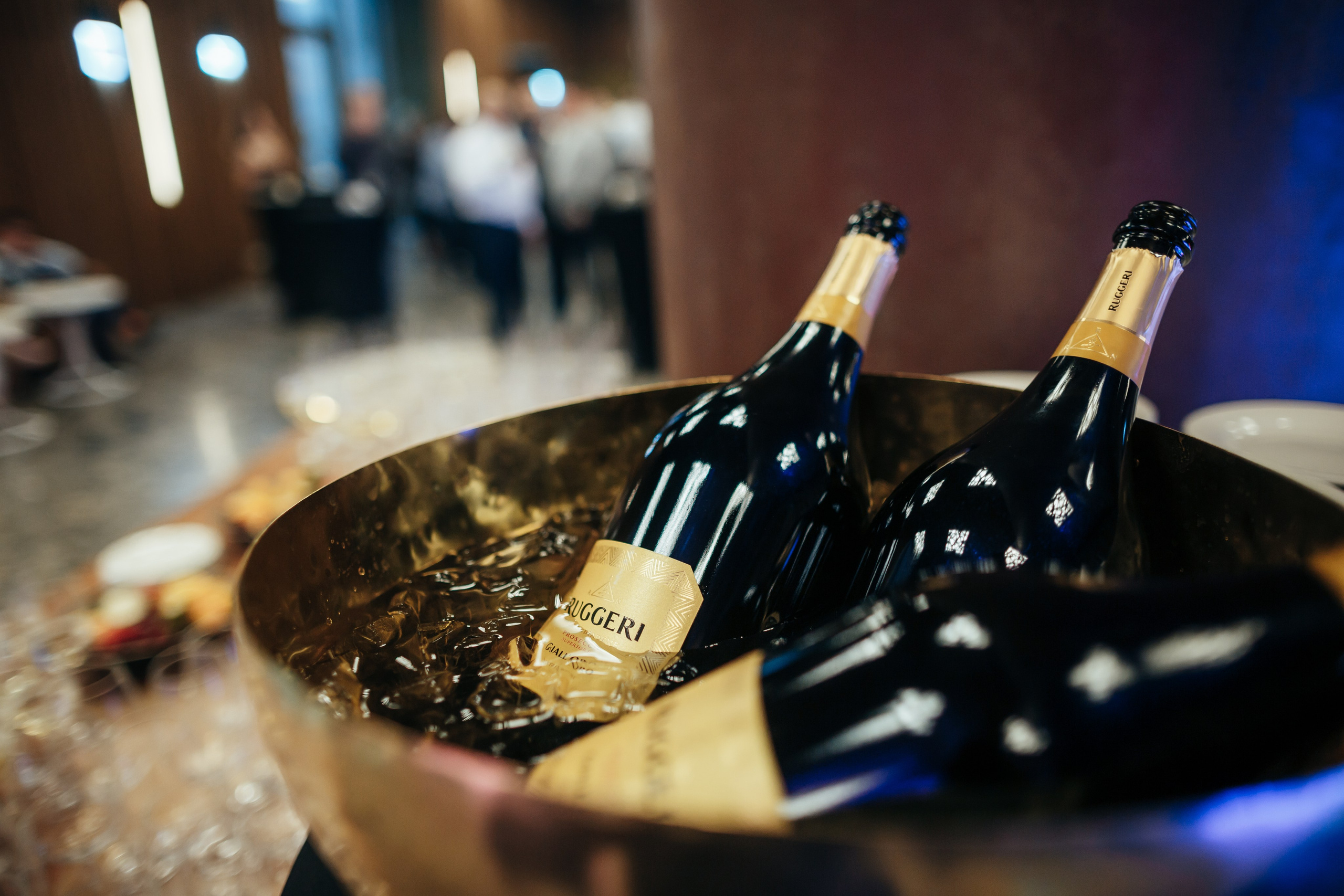 Профессиональный фотограф Виктор Гагарин. Сниму круто ваше мероприятие в Новокузнецке, Кемерово, Новосибирске, Алтае. Профессиональный фотограф Виктор Гагарин — Промышленная, Event, Портретная, Репортажная съемка в Новокузнецке, Кемерово, Новосибирске