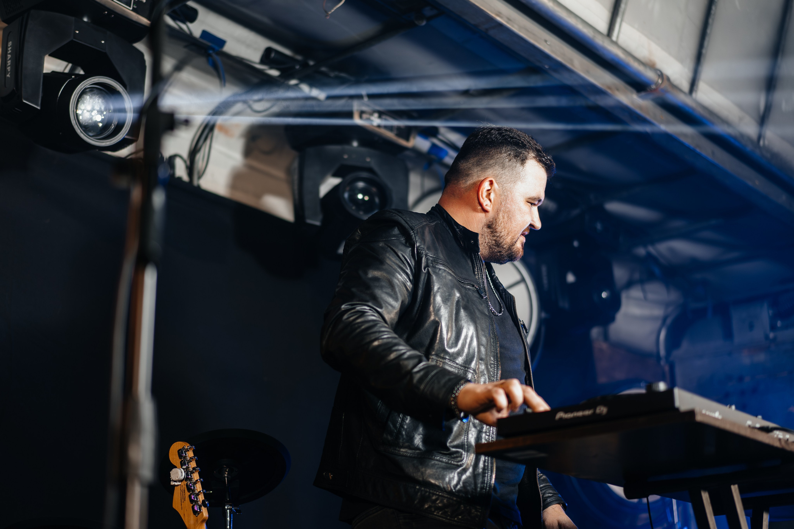 Анна & Евгений проект «Четыре свадьбы» на Пятнице. Свадебный фотограф Барнаул Алексей Павлов