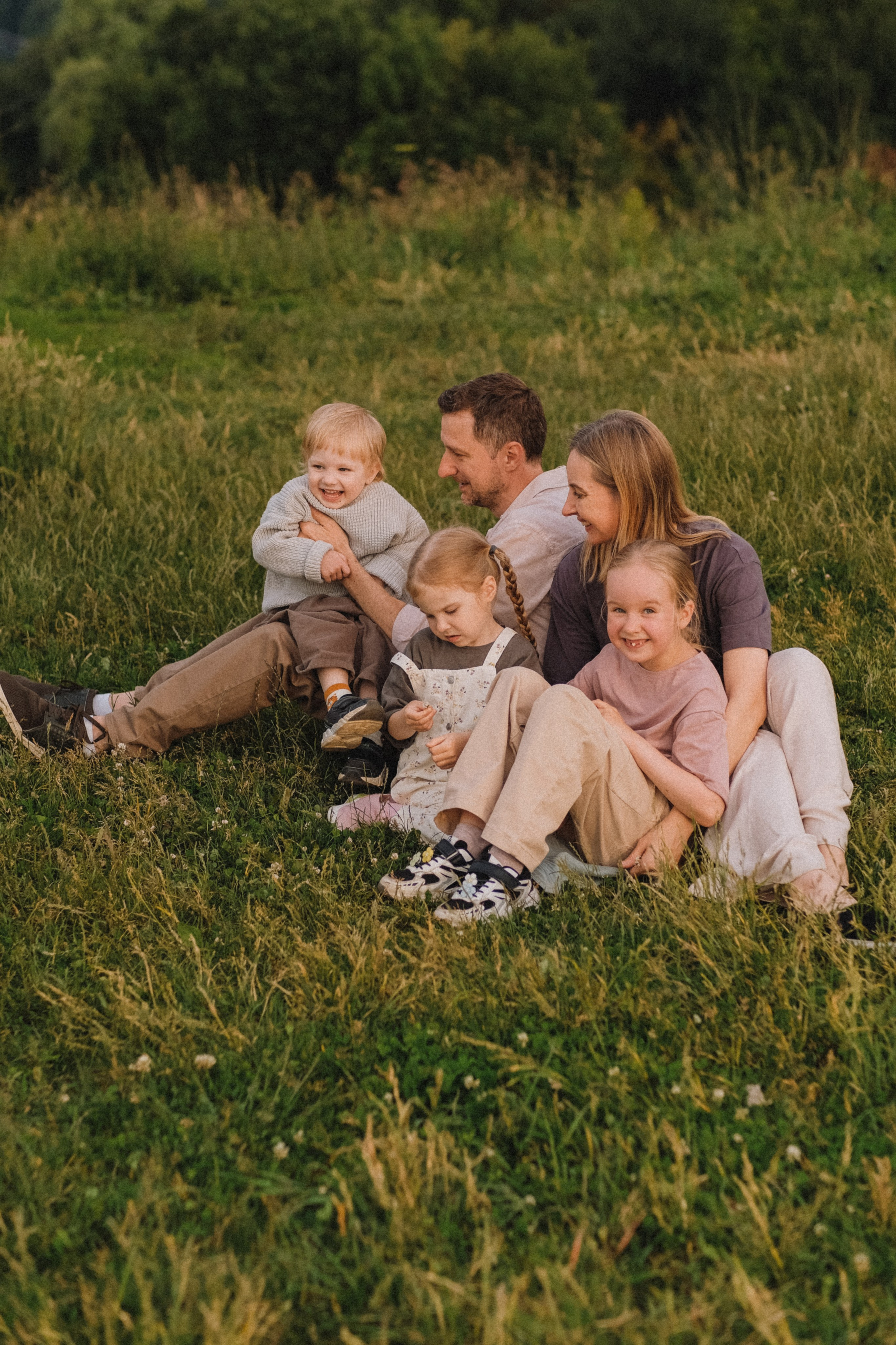 Семя Есении и Эмилии. Семейный фотограф Москва
