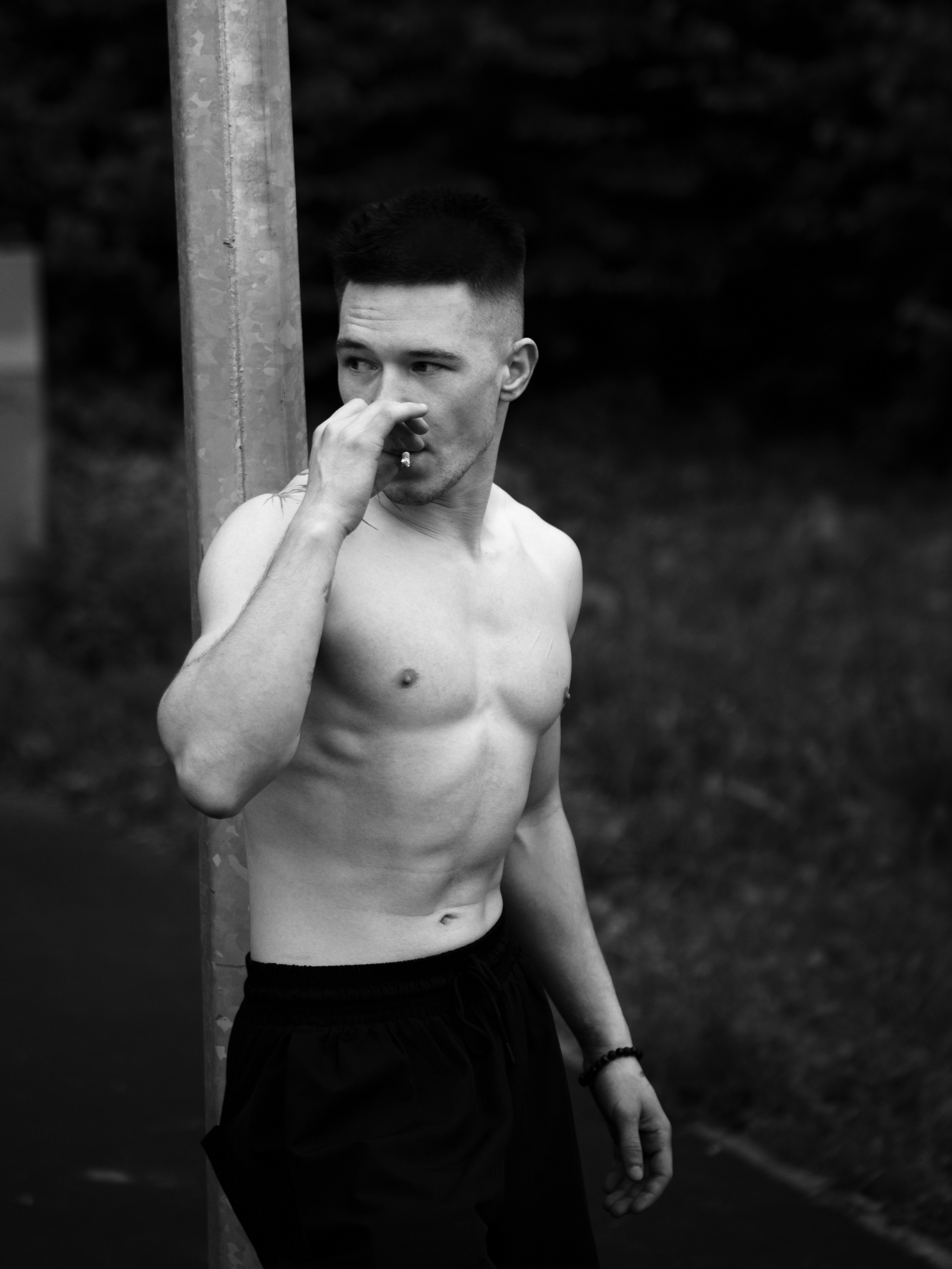 Мужской уличный портрет. Иван Упоров — фотограф, рилсмейкер чебоксары