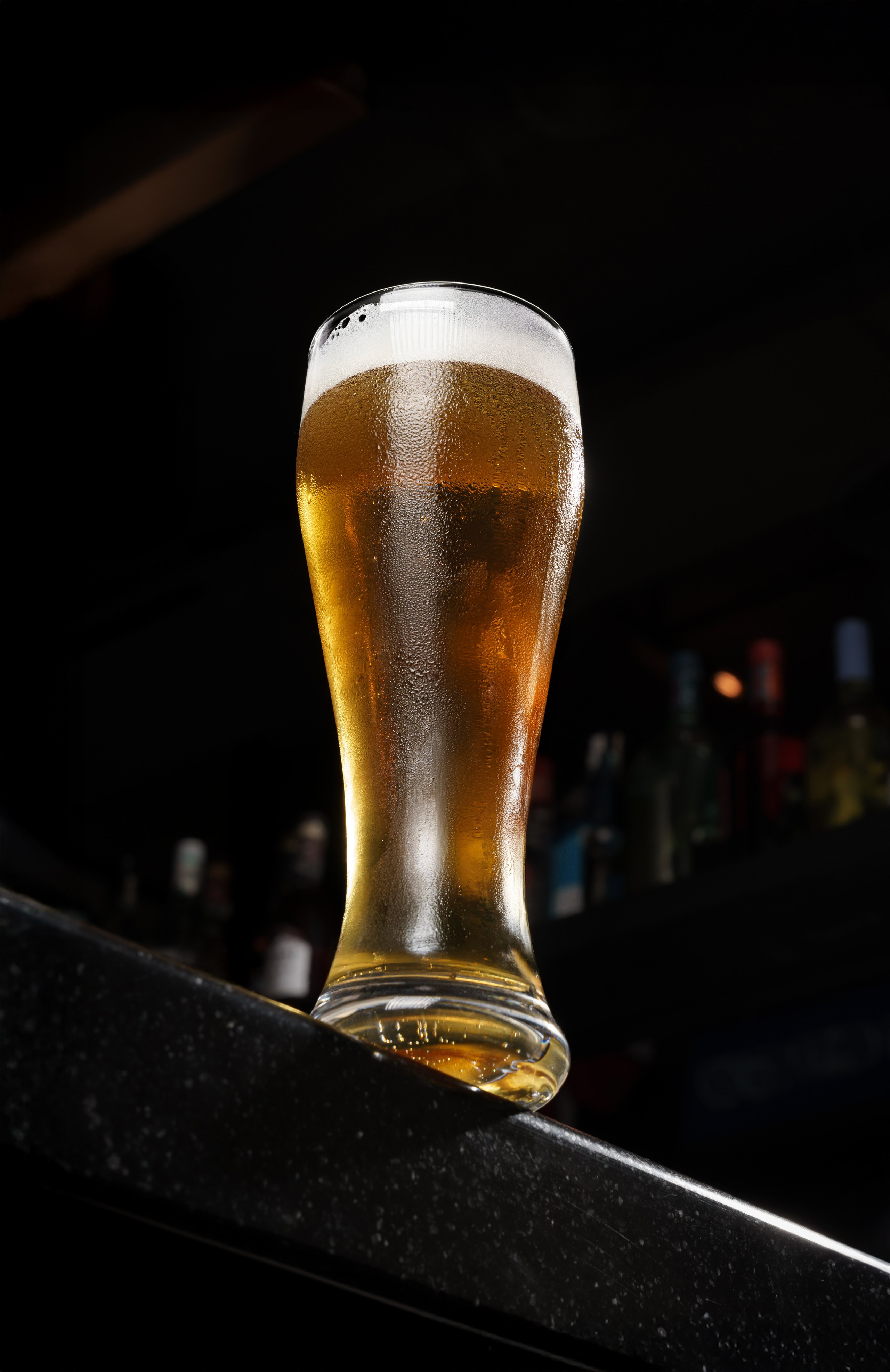 Пинта светлого пива, фото напитков для паба в Астане underground_sport_and_beer