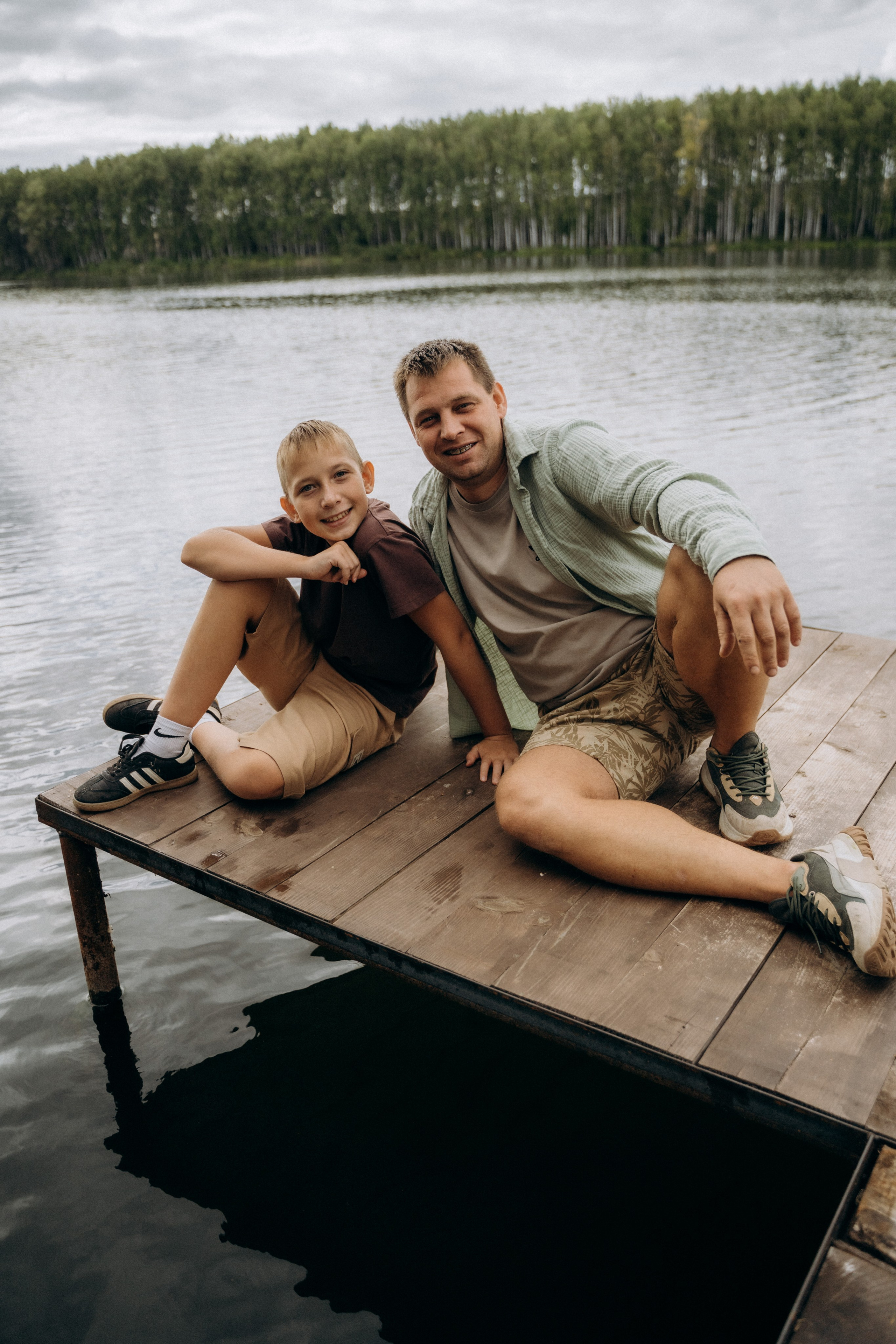 Семья в Березовой роще. Фотограф в городе Бирск Самойлова Екатерина