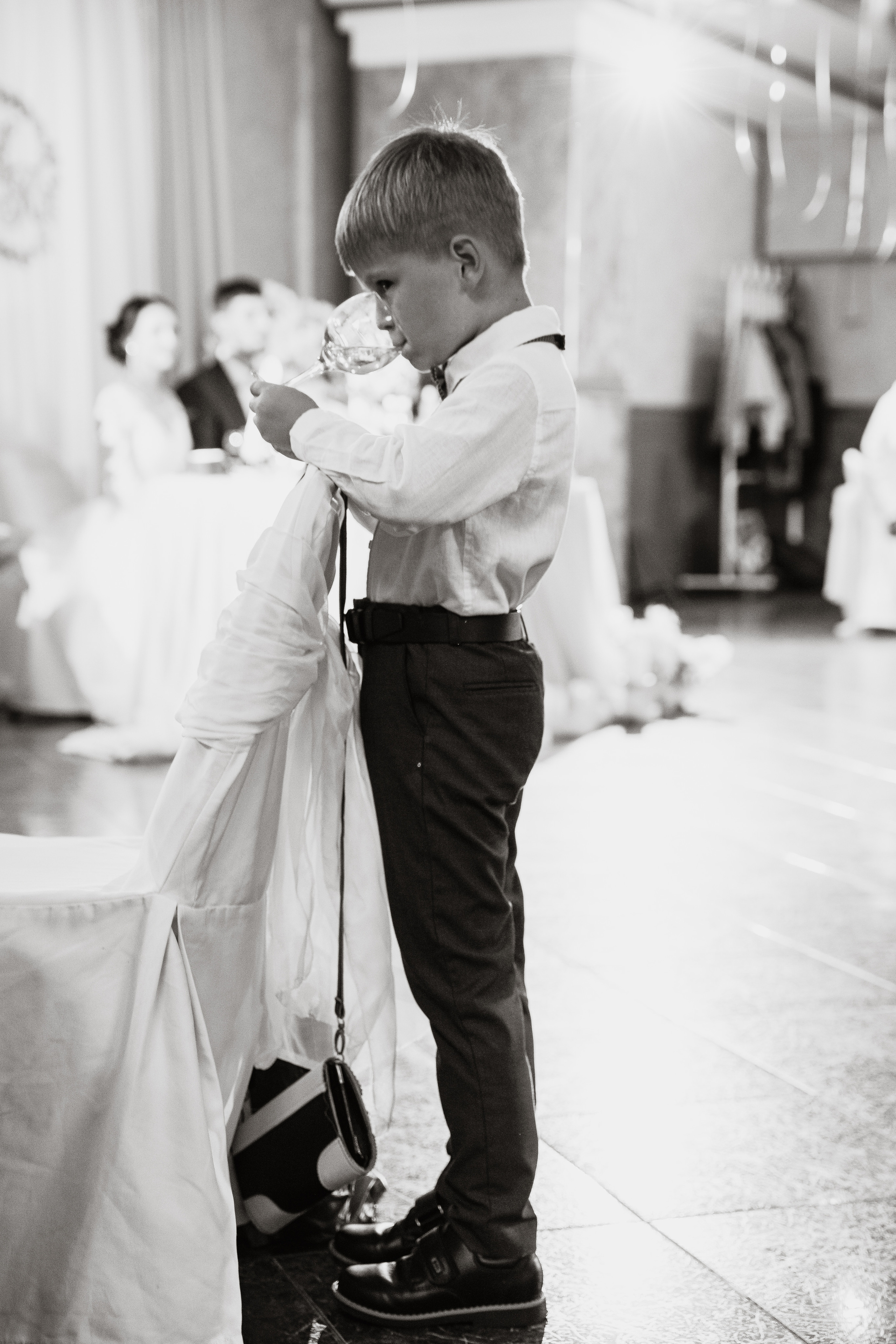 Свадебный фоторепортаж и поиск фотографа на свадьбу Евгений Топаз. Свадебный репортажный фотограф во Владимире Евгений Топаз