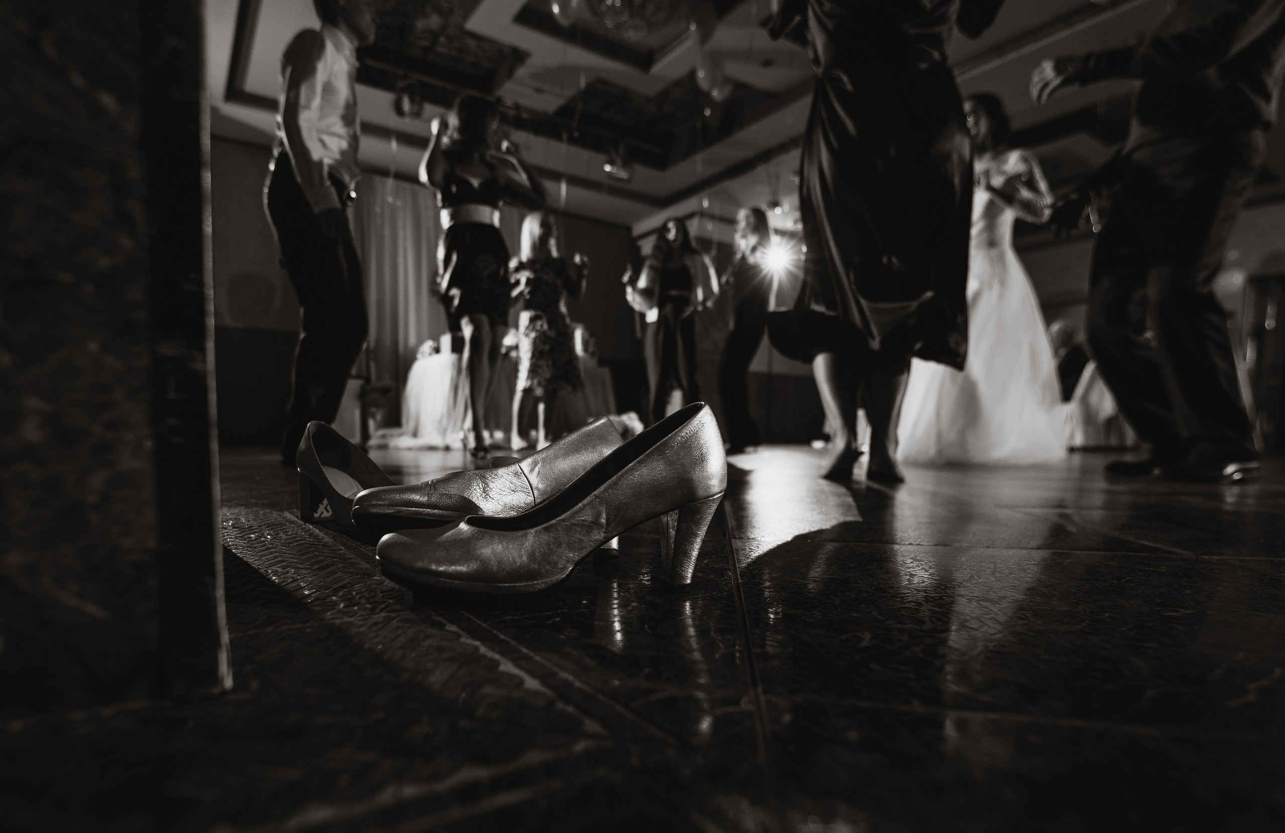 Свадебный фоторепортаж и поиск фотографа на свадьбу Евгений Топаз. Свадебный репортажный фотограф во Владимире Евгений Топаз