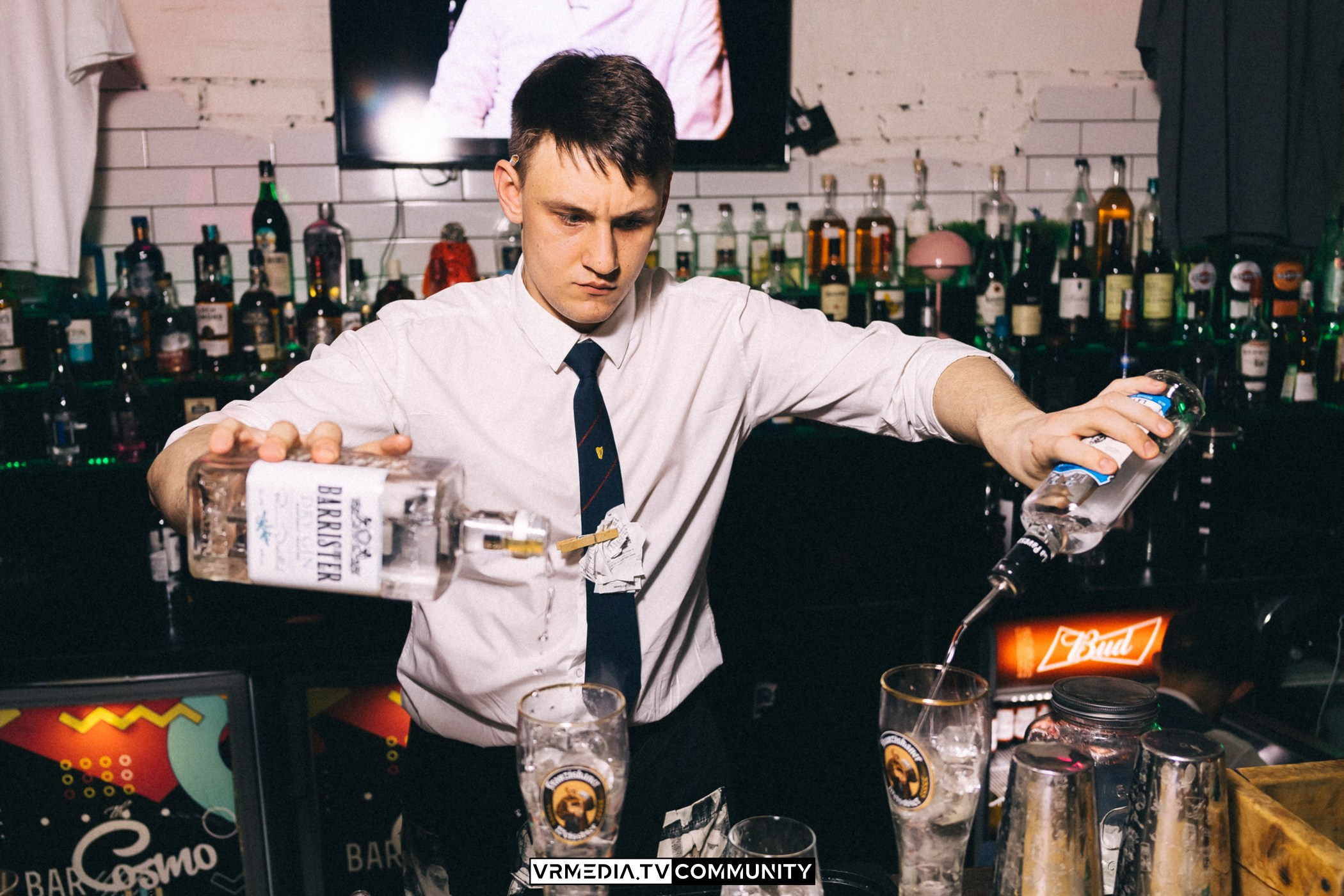 Бар «Cosmo»: Прощальная вечеринка