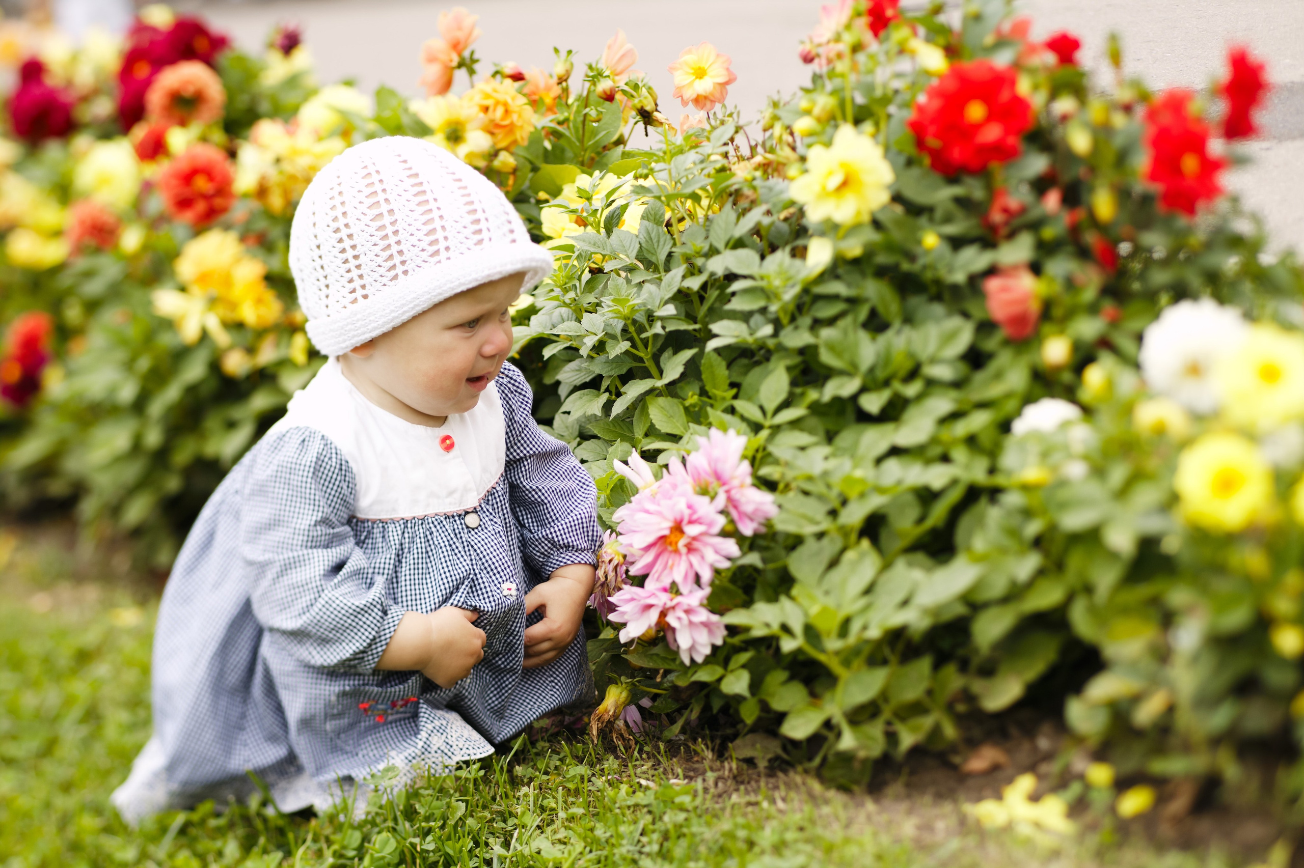 Прогулка малышки с мамой в парке. Фотографы в Москве Светлана Устинова и Сергей Грачев