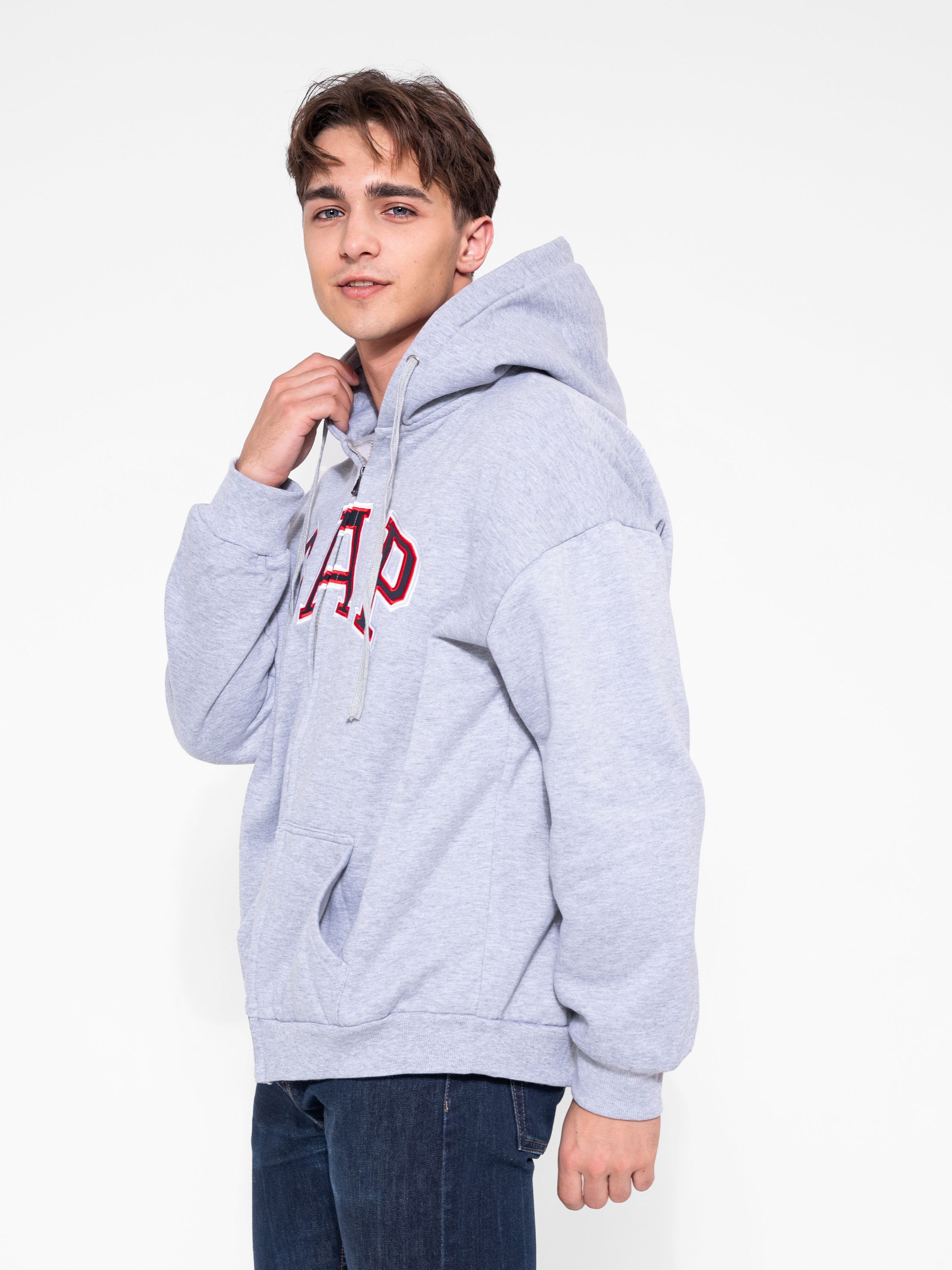 Олег. ТМ Продакшн — Съемка для маркетплейсов в Москве