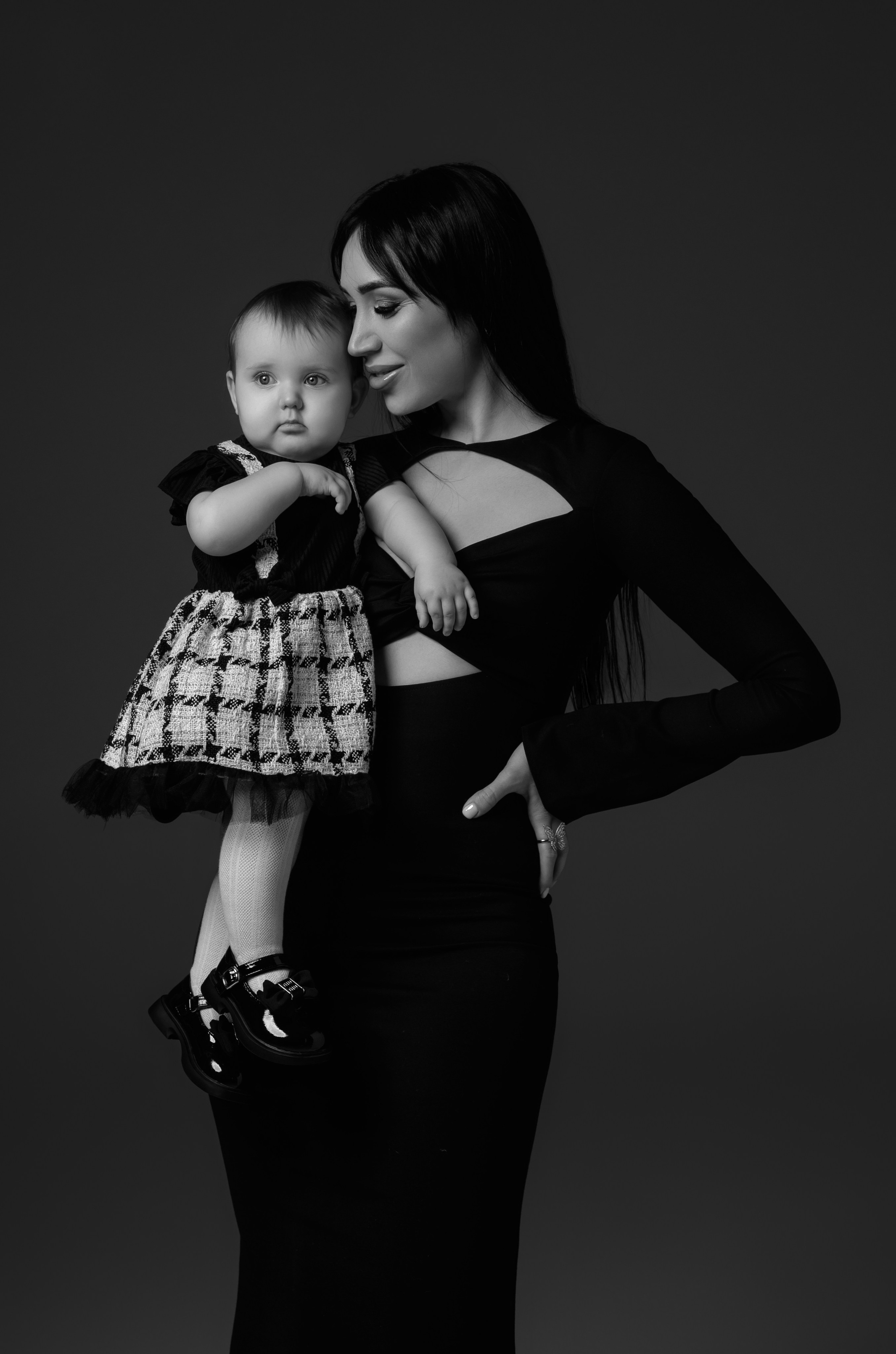 Фотосессия в студии. Фотограф беременности Ометова Ангелина.