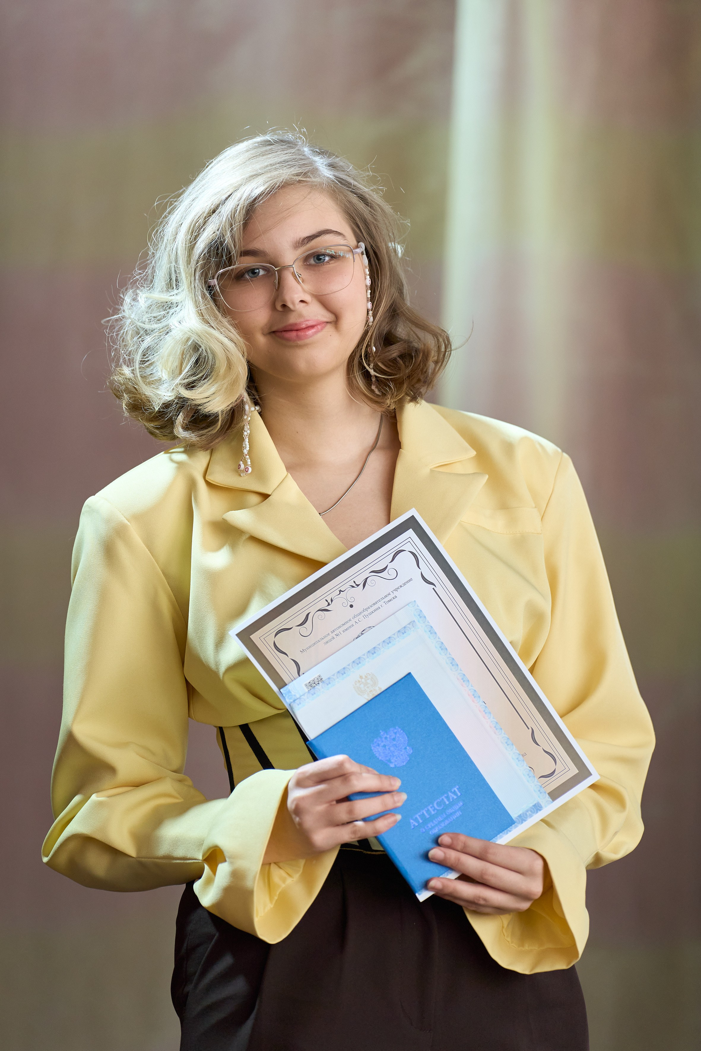 Вручение аттестатов 11 класс. Репортажный и портретный фотограф в Томске Ларионов Артём