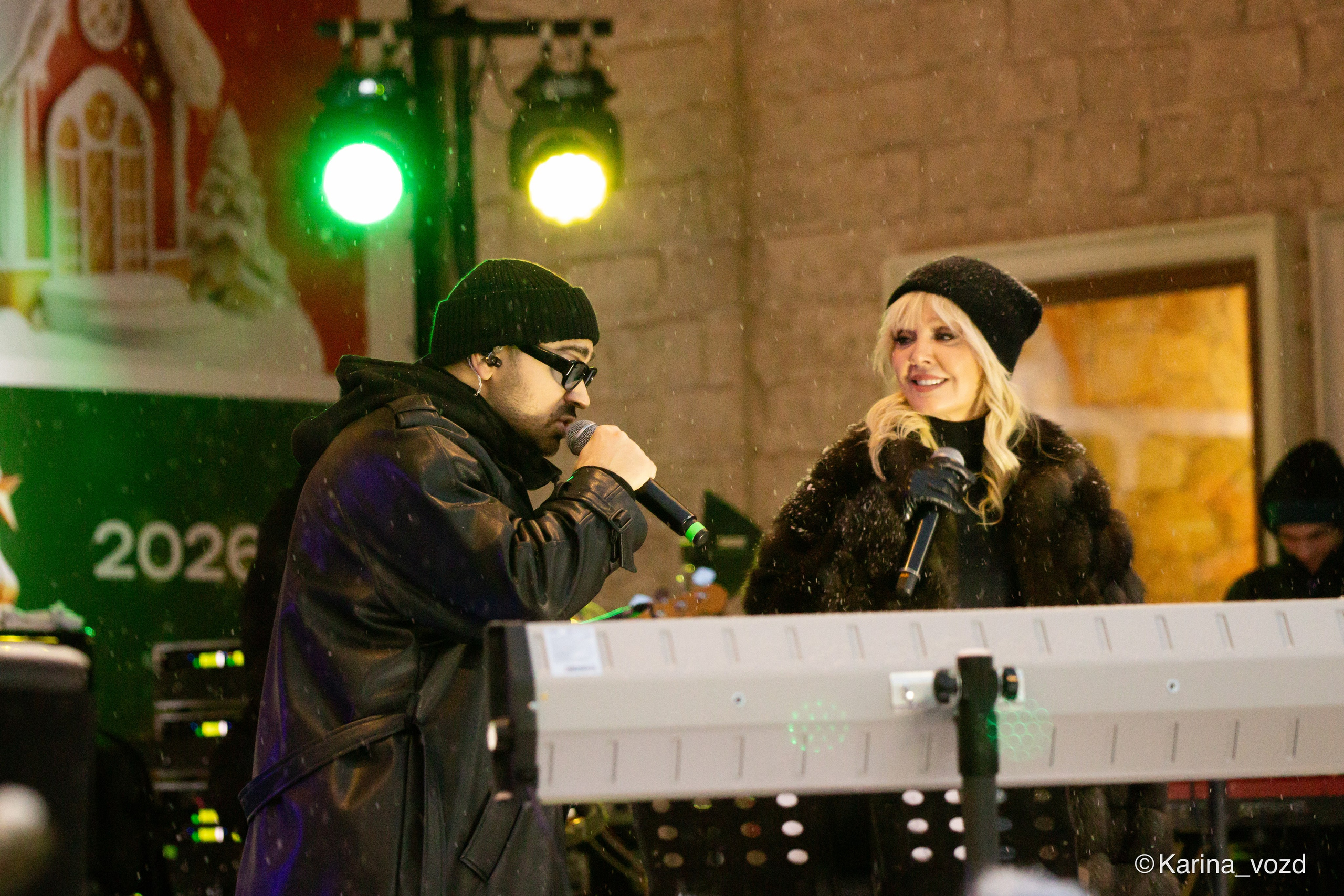 Новогоднее выступление певицы Валерии на Московских Сезонах в Зеленограде. Репортажный фотограф в Москве и Зеленограде Karina-vozd