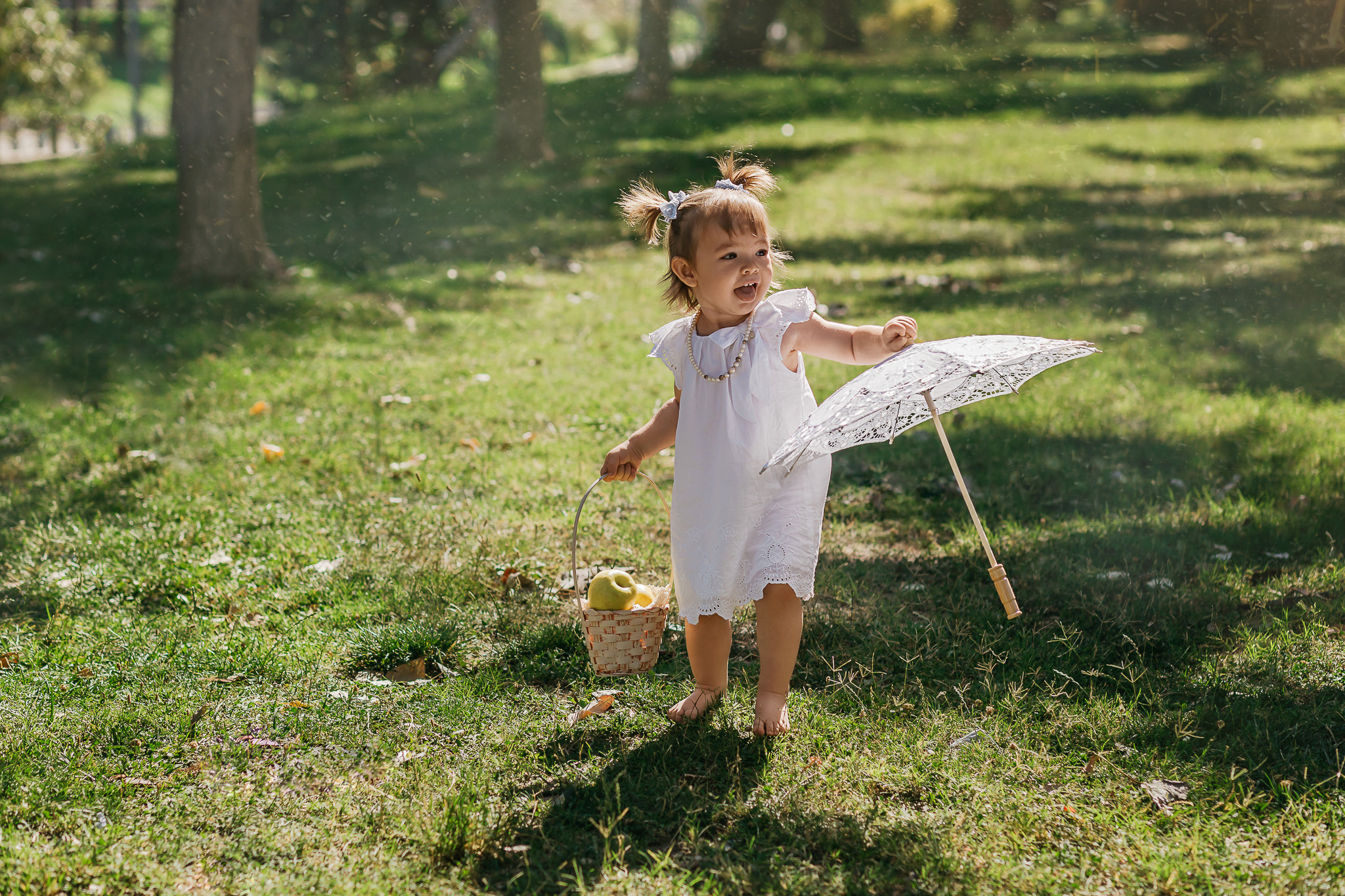 Little lady. Professional family and children’s photographer in Izmir Irina Eron