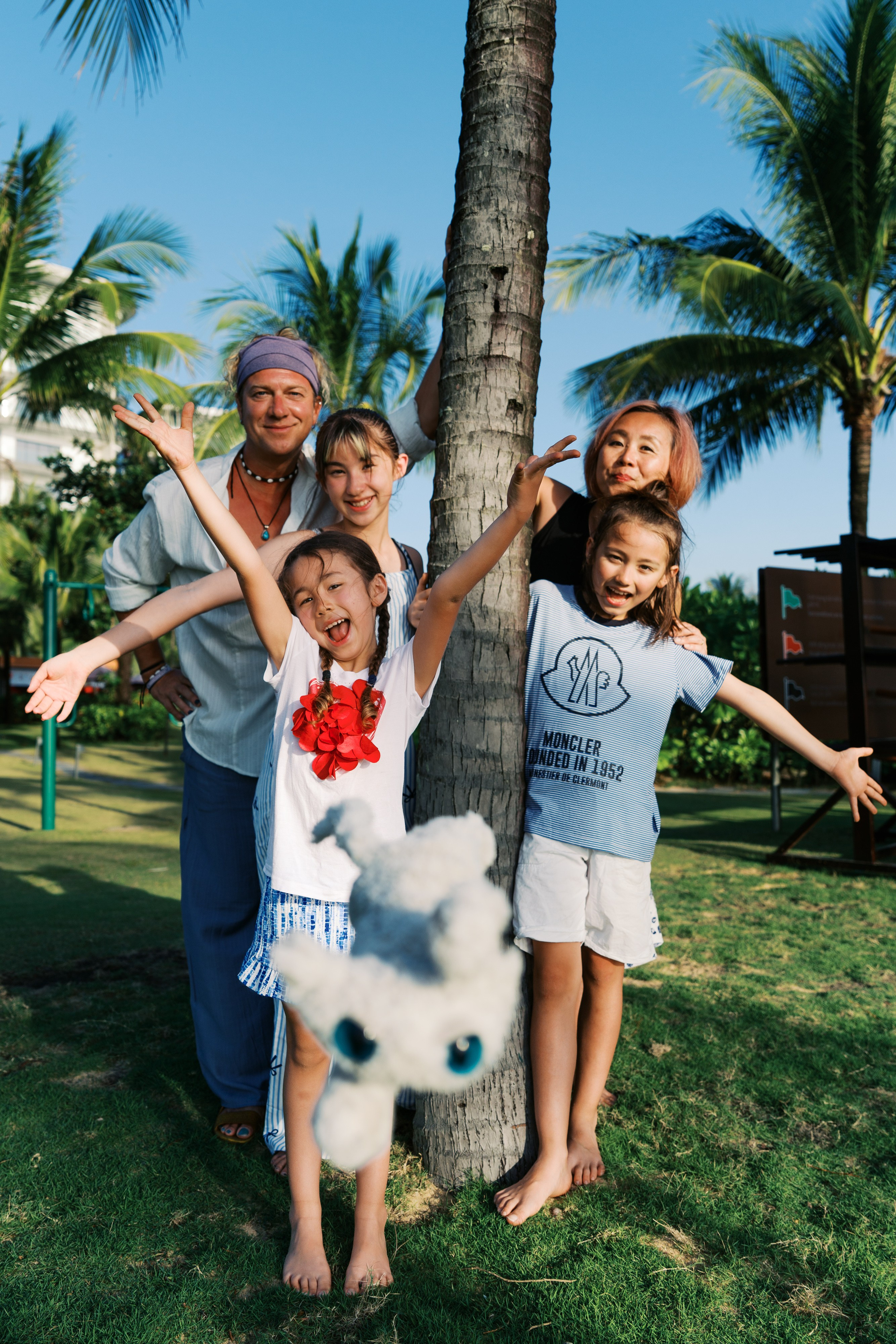 Family Photo Sessions. PhuQuoc photographer — Phu Quoc wedding photographer