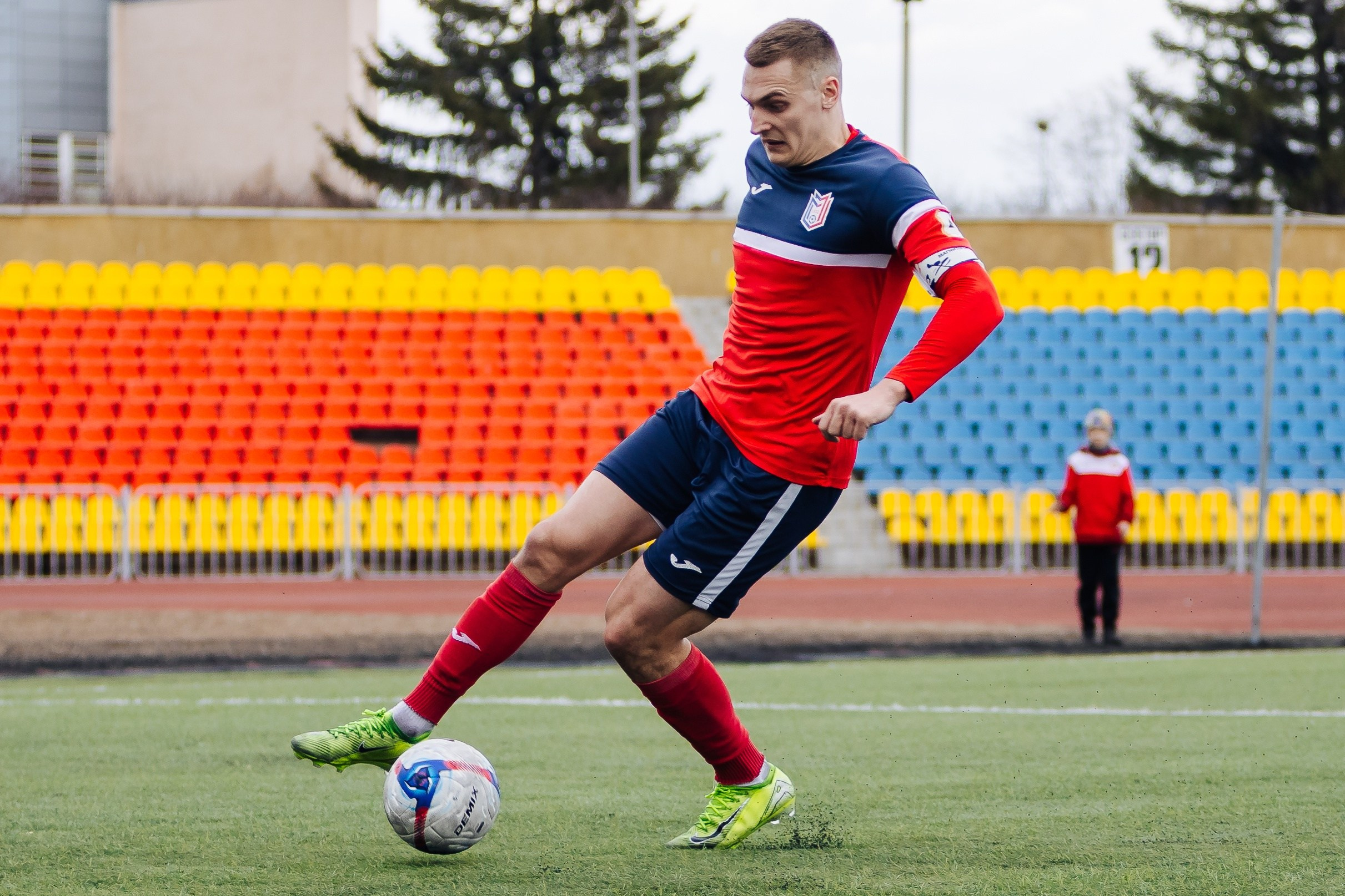ФК «Металлург-Магнитогорск» vs ФК «ОСШ-Челябинск-М» // 05.04.25. Денис Прохоров Фотограф в г. Магнитогорск