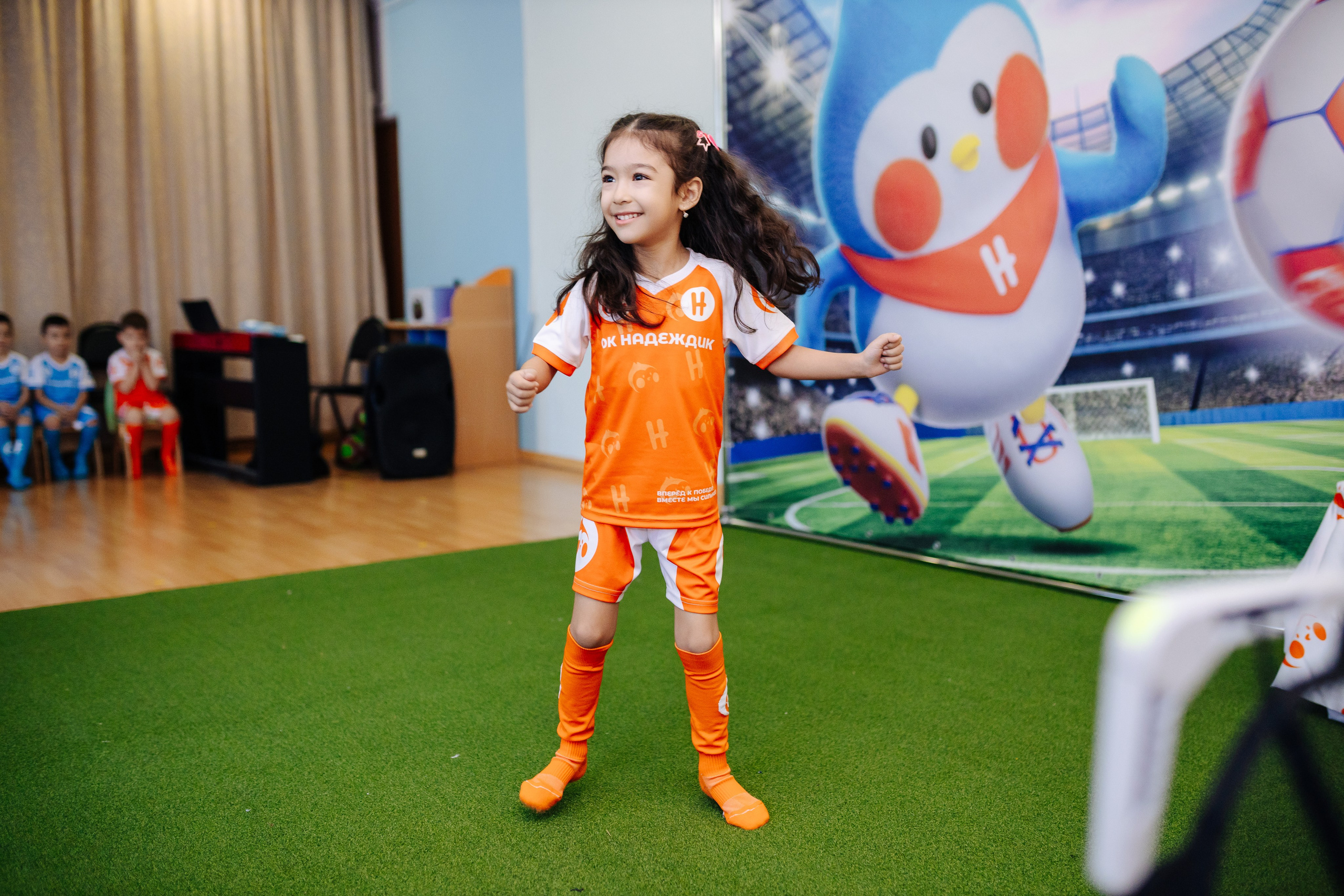 Фотосессия с кубком в детских садах г. Магнитогорска. Денис Прохоров Фотограф в г. Магнитогорск