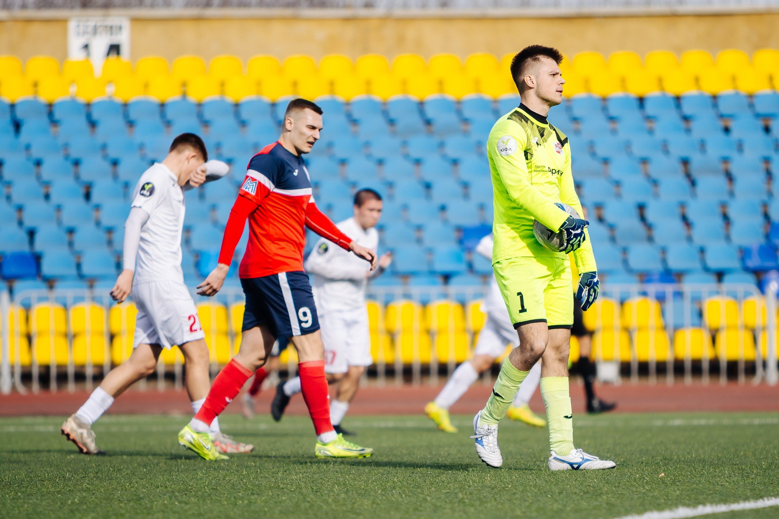 ФК «Металлург-Магнитогорск» vs ФК «ОСШ-Челябинск-М» // 05.04.25. Денис Прохоров Фотограф в г. Магнитогорск