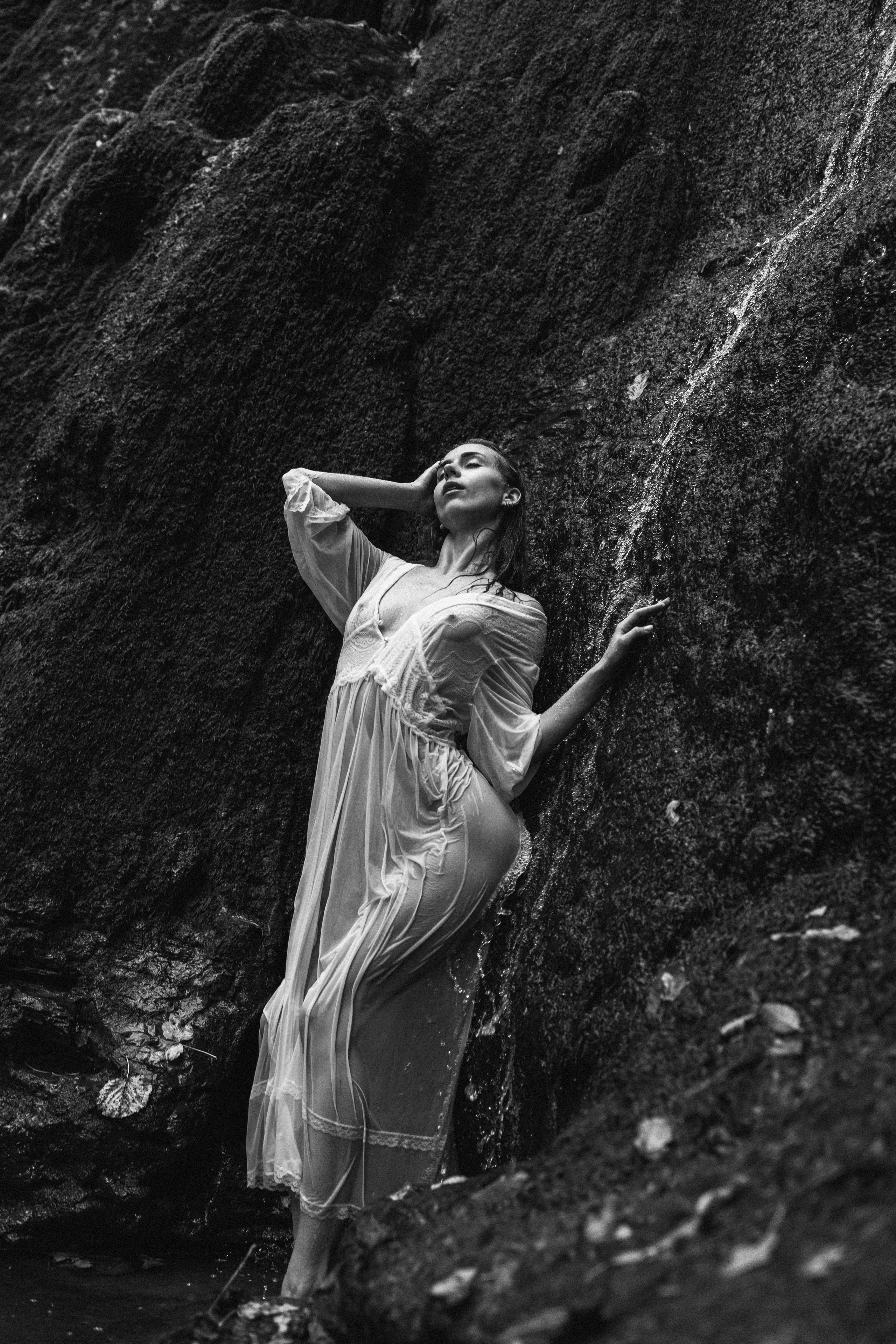Балерина на водопаде 18+. Фотограф в Краснодаре Лагунов Владимир