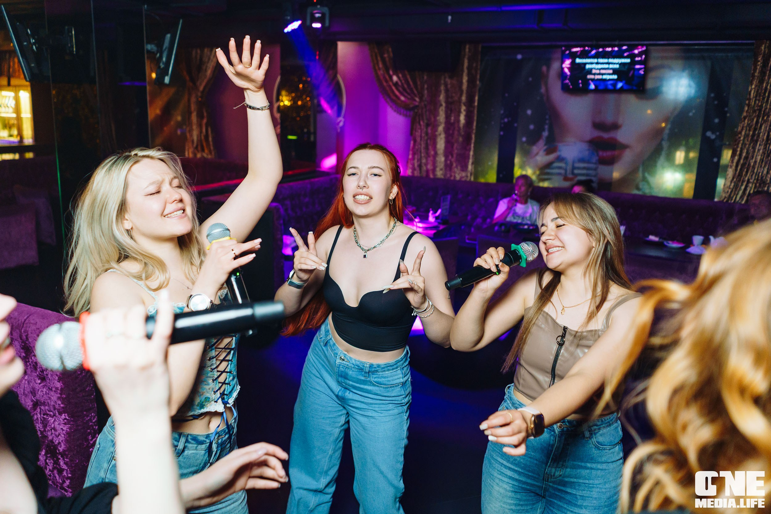 Фоторепортаж из караоке-клуба Эйфория. One Media Life: фоторепортажи, фотоотчеты с мероприятий и заведений