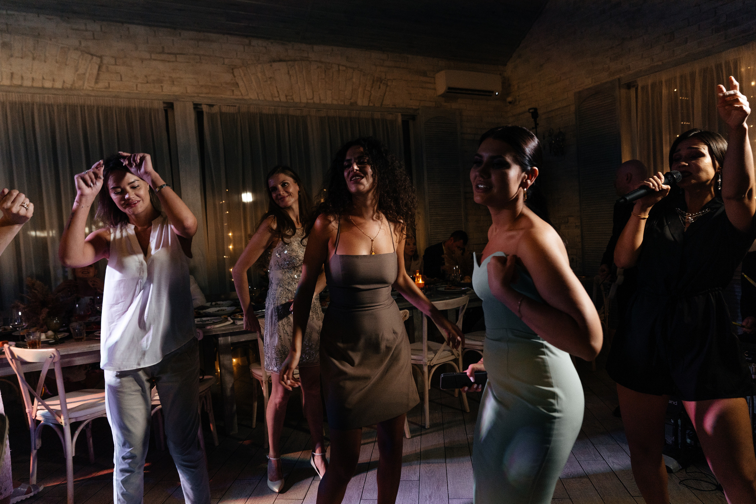 Артем и Ирина. Организация и координация свадебных и семейных торжеств