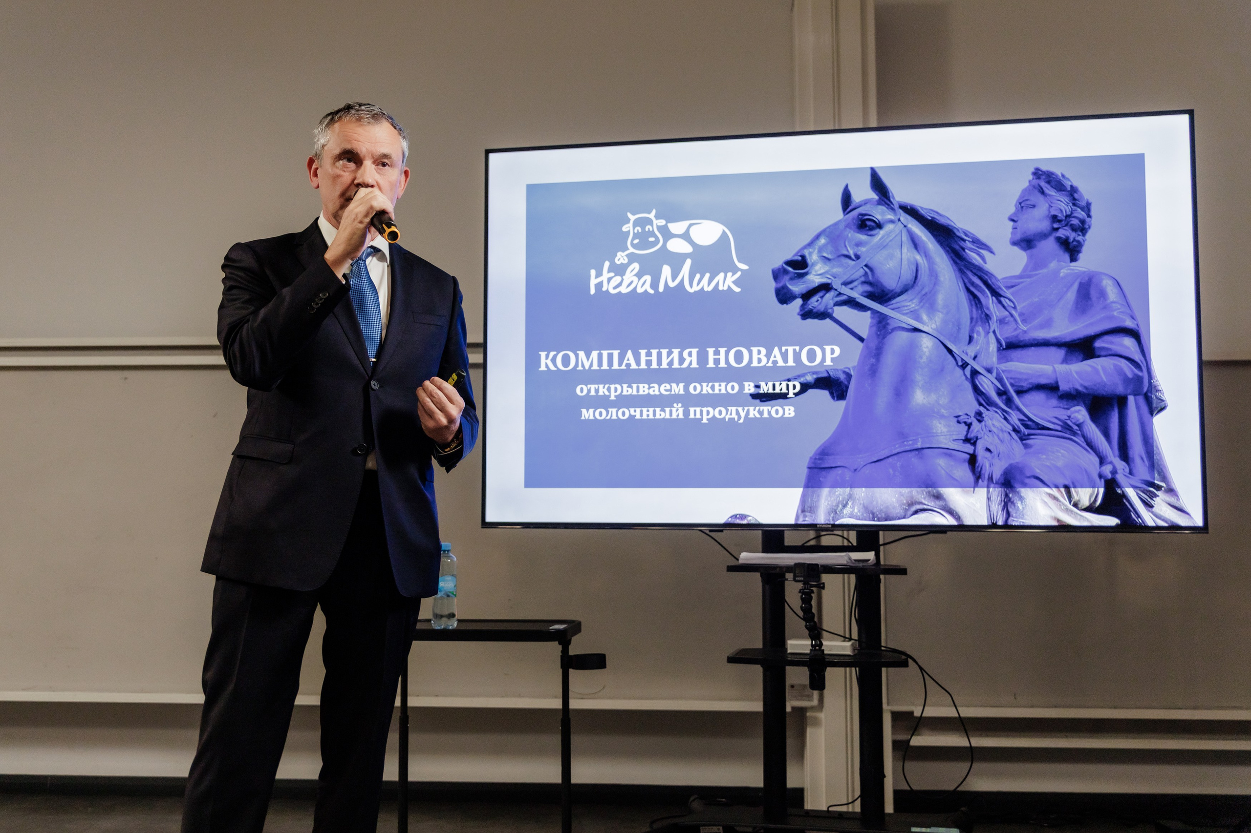 Альберт Суфияров в ITMO Business Community — встреча с предпринимателем. Репортажный фотограф в Москве Сергей Мирошников