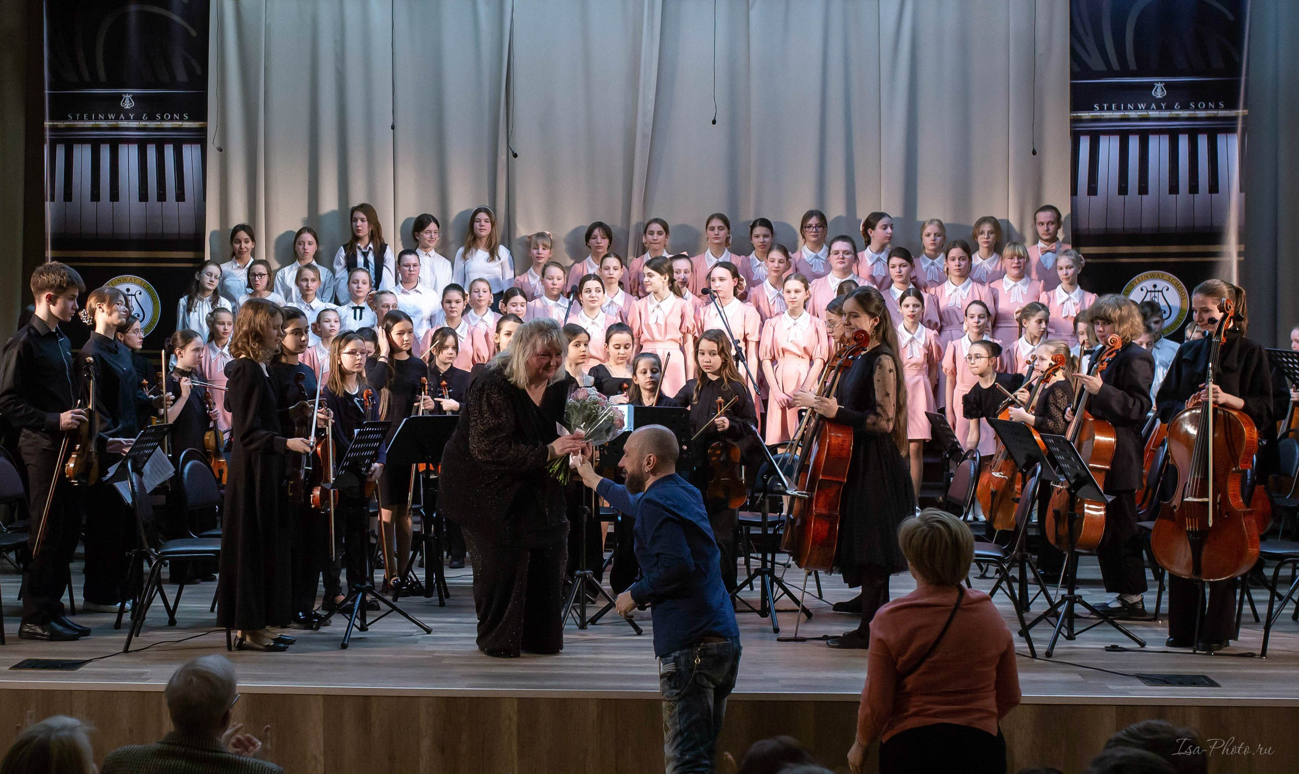 Отчётный концерт ДШИ им. Н.А. Римского-Корсакова. Струнный отдел. Репортажный фотограф в Москве